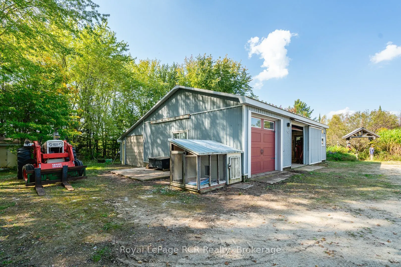 74074 10 Side Road