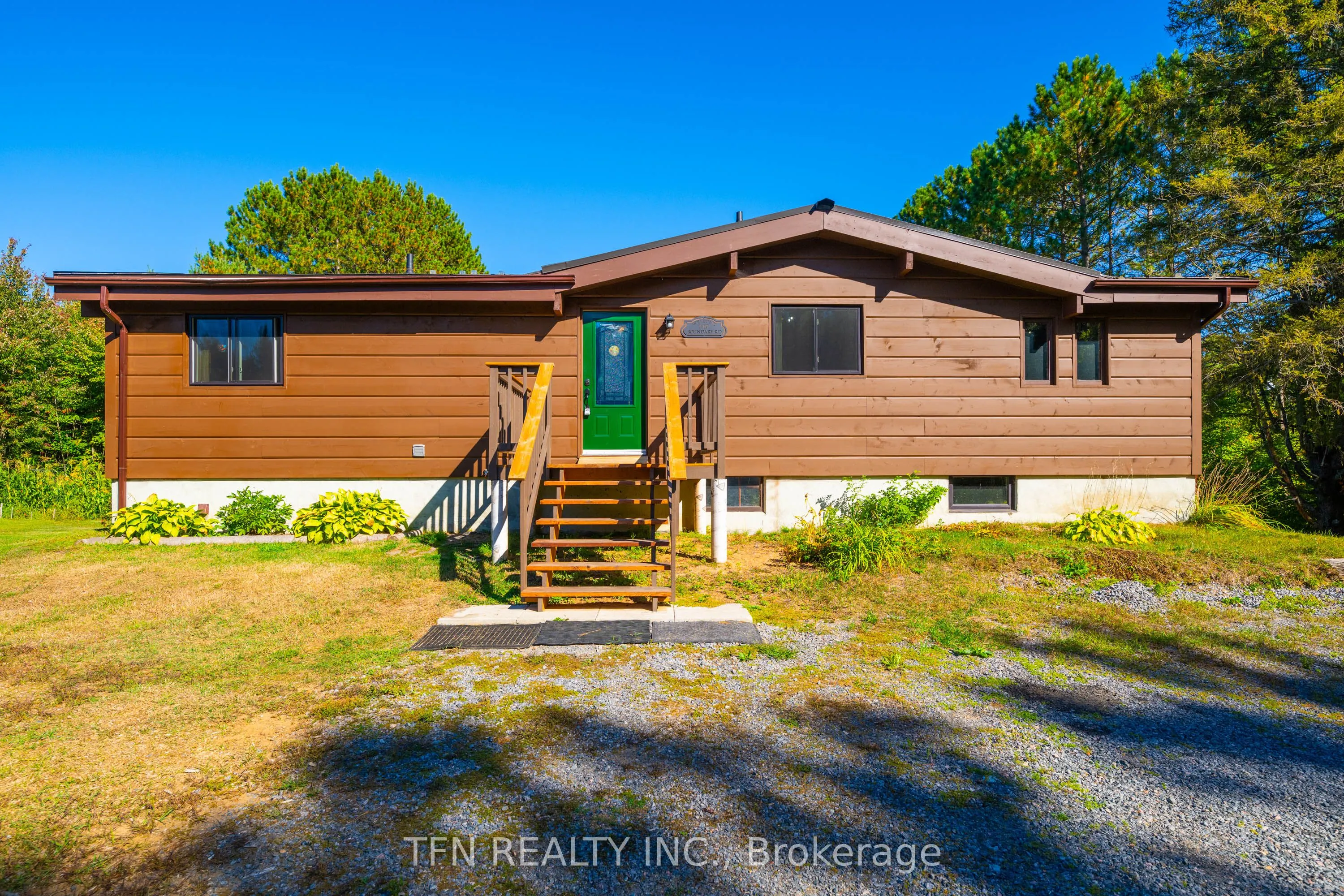 110 Machar Strong Boundary Road W