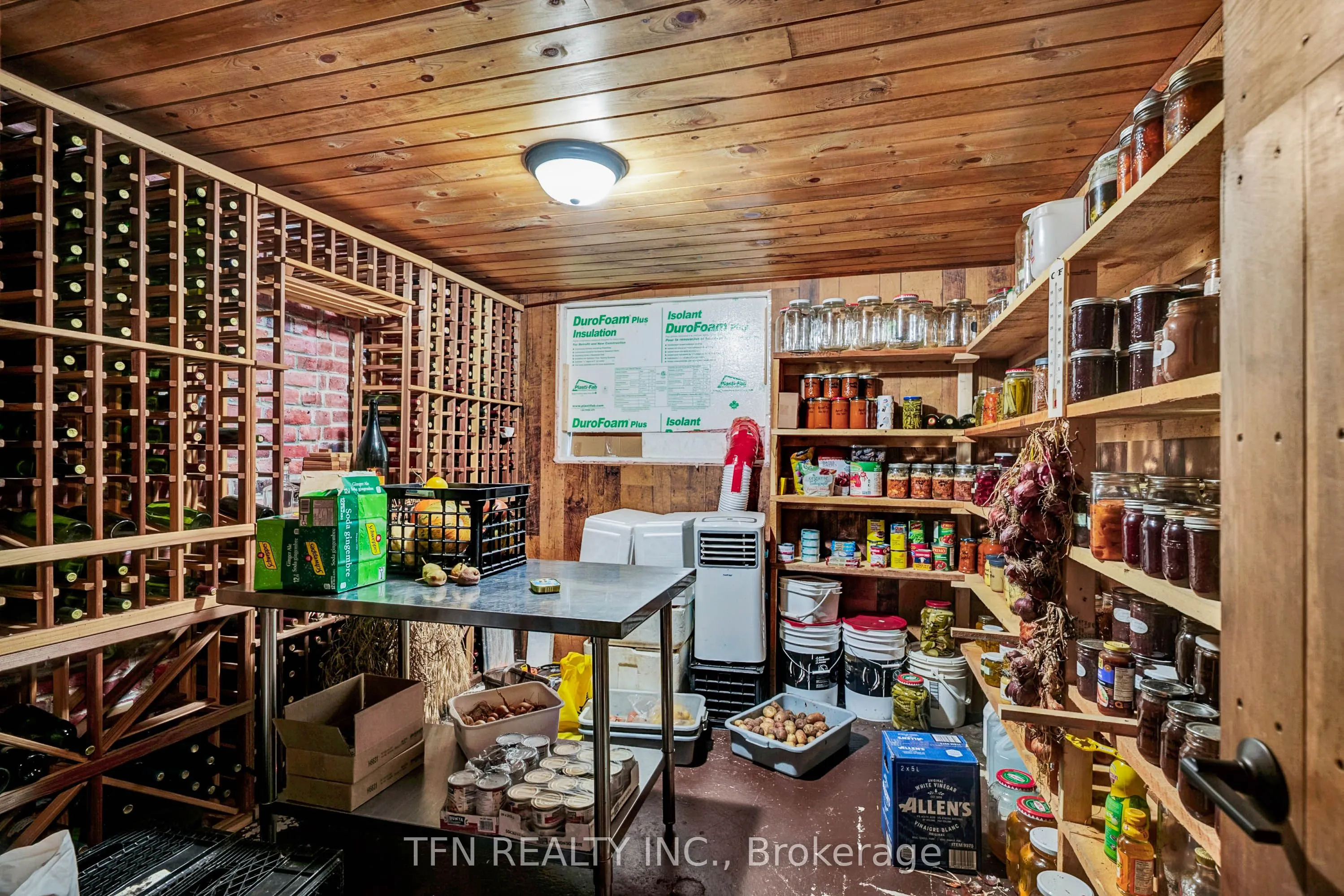 110 Machar Strong Boundary Road W