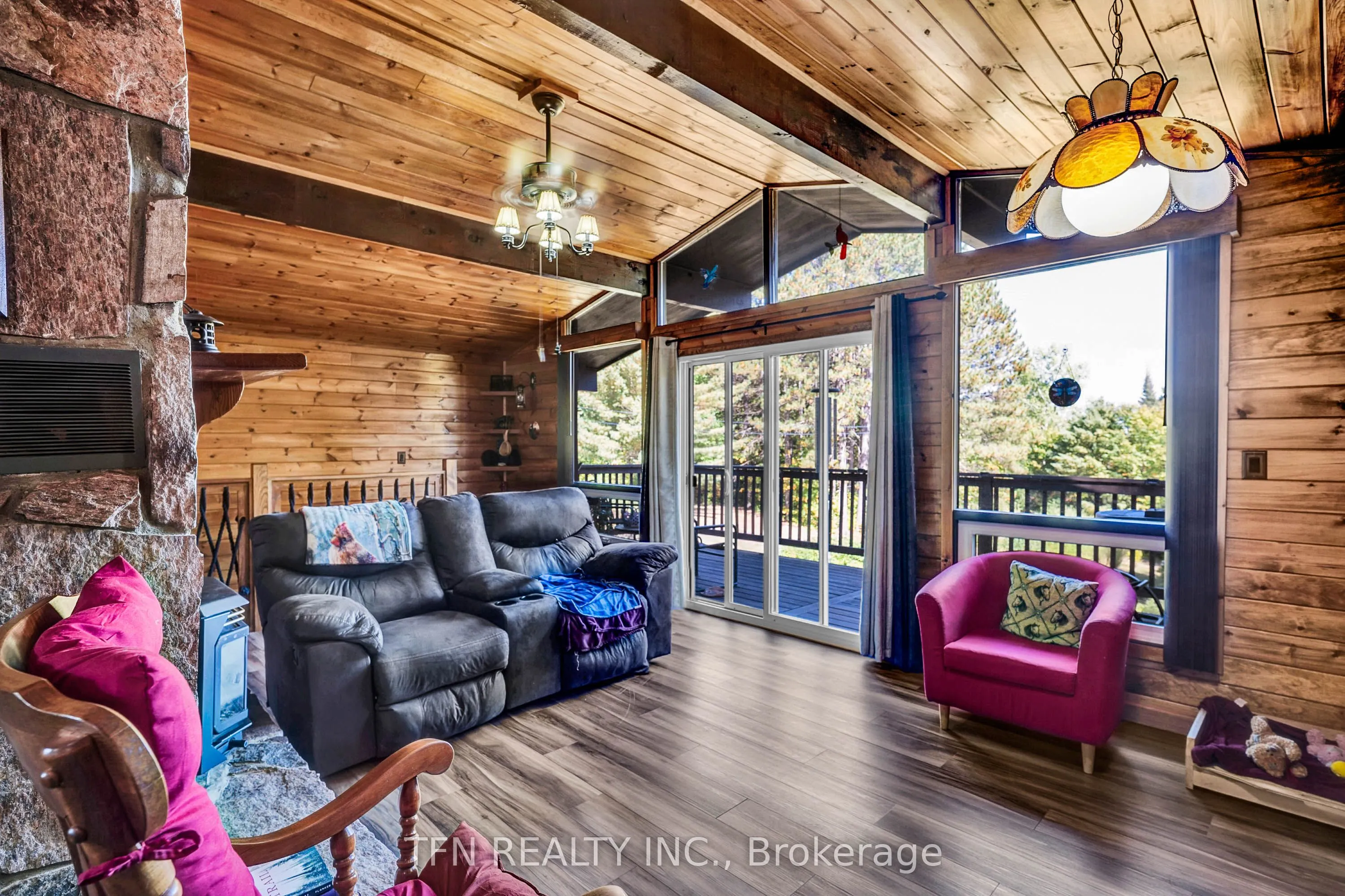 110 Machar Strong Boundary Road W