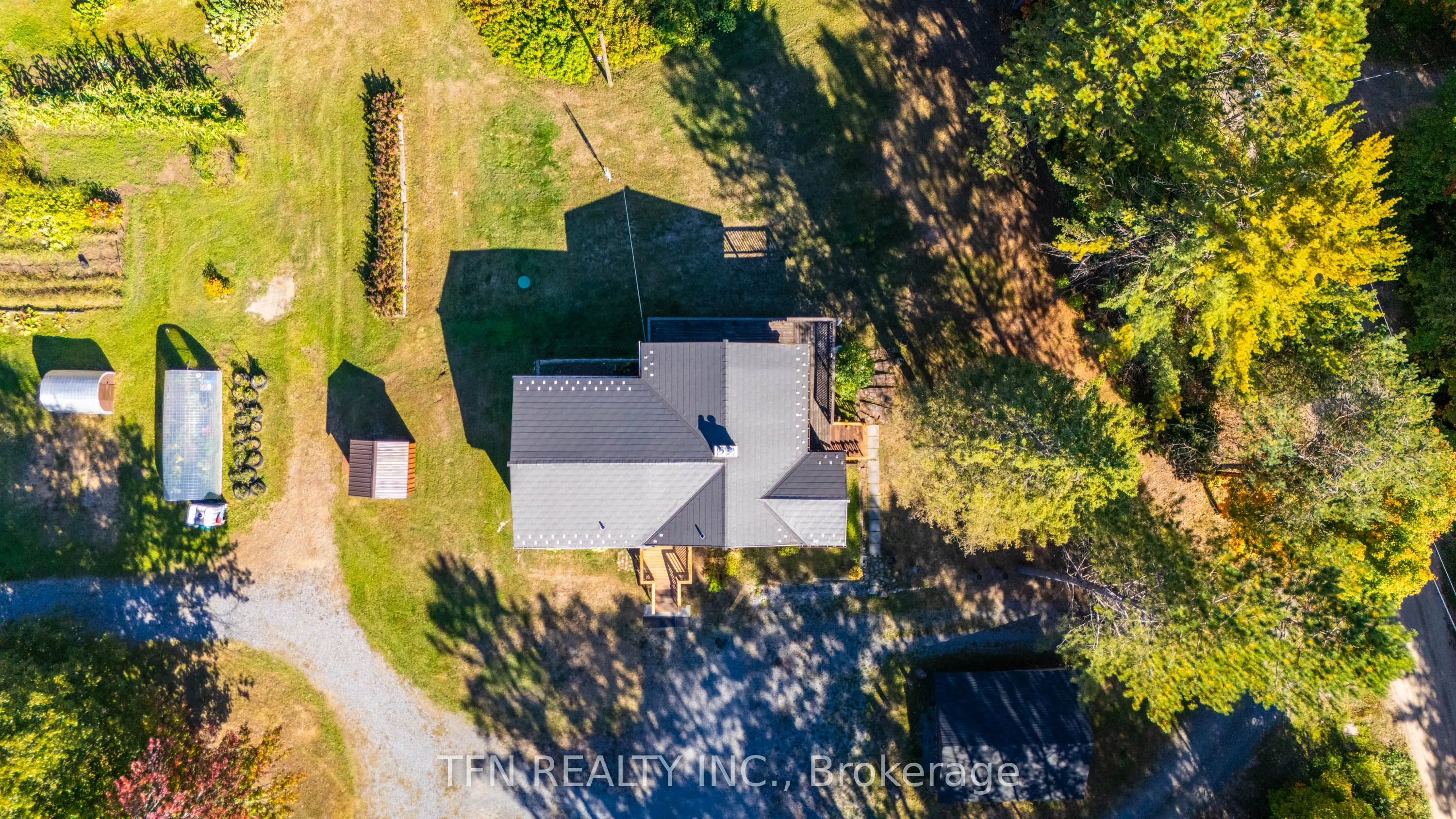 110 Machar Strong Boundary Road W