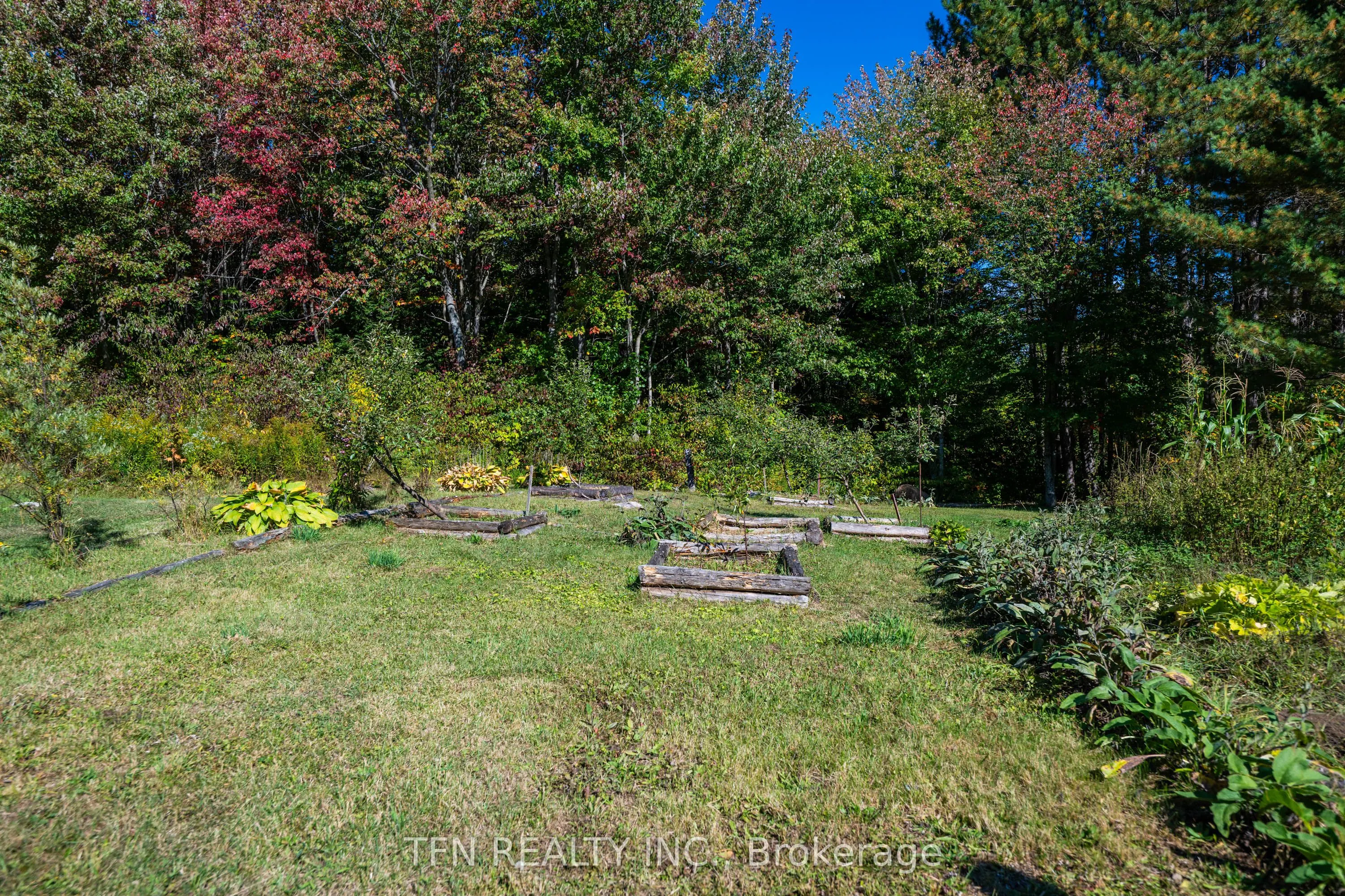 110 Machar Strong Boundary Road W