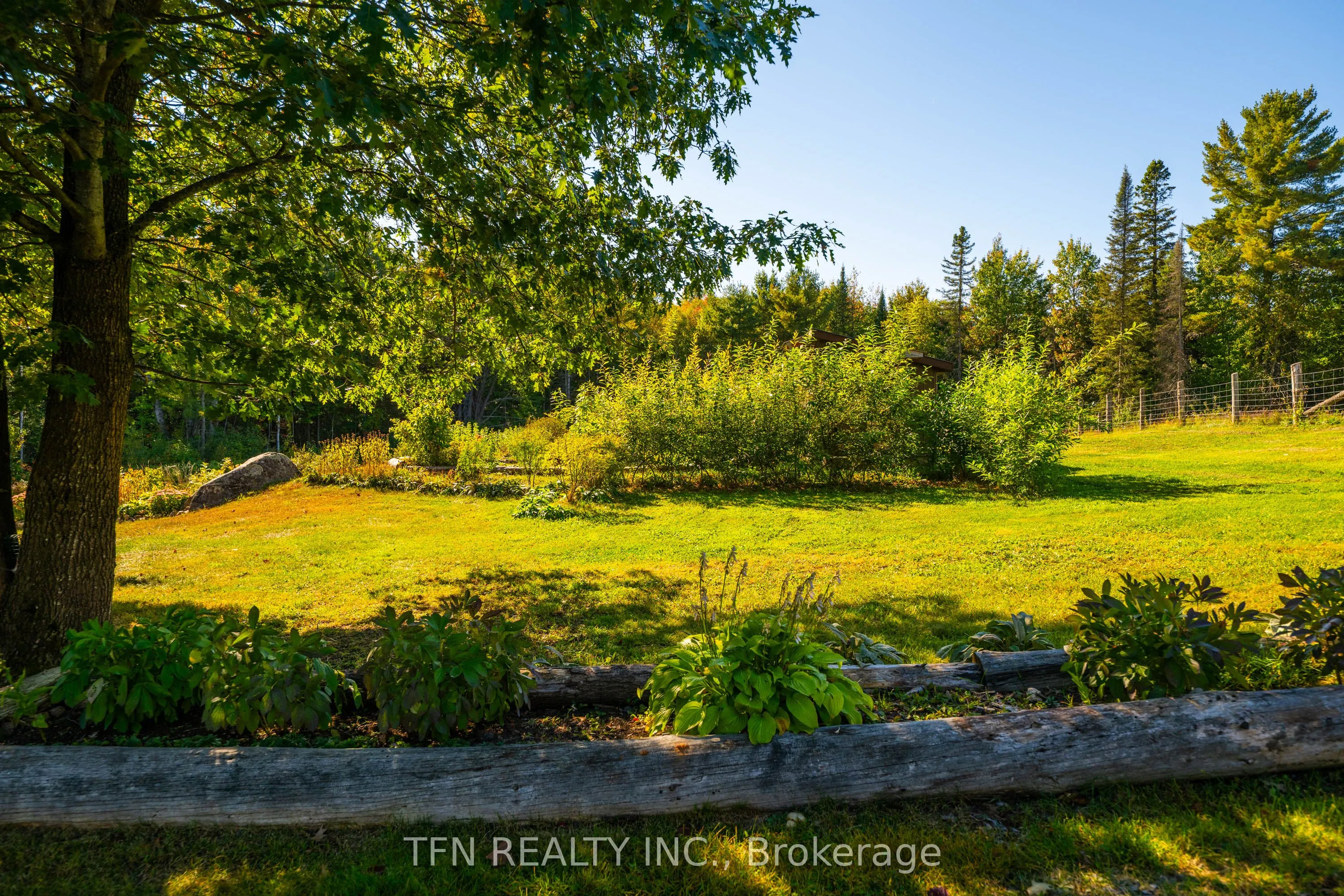 110 Machar Strong Boundary Road W