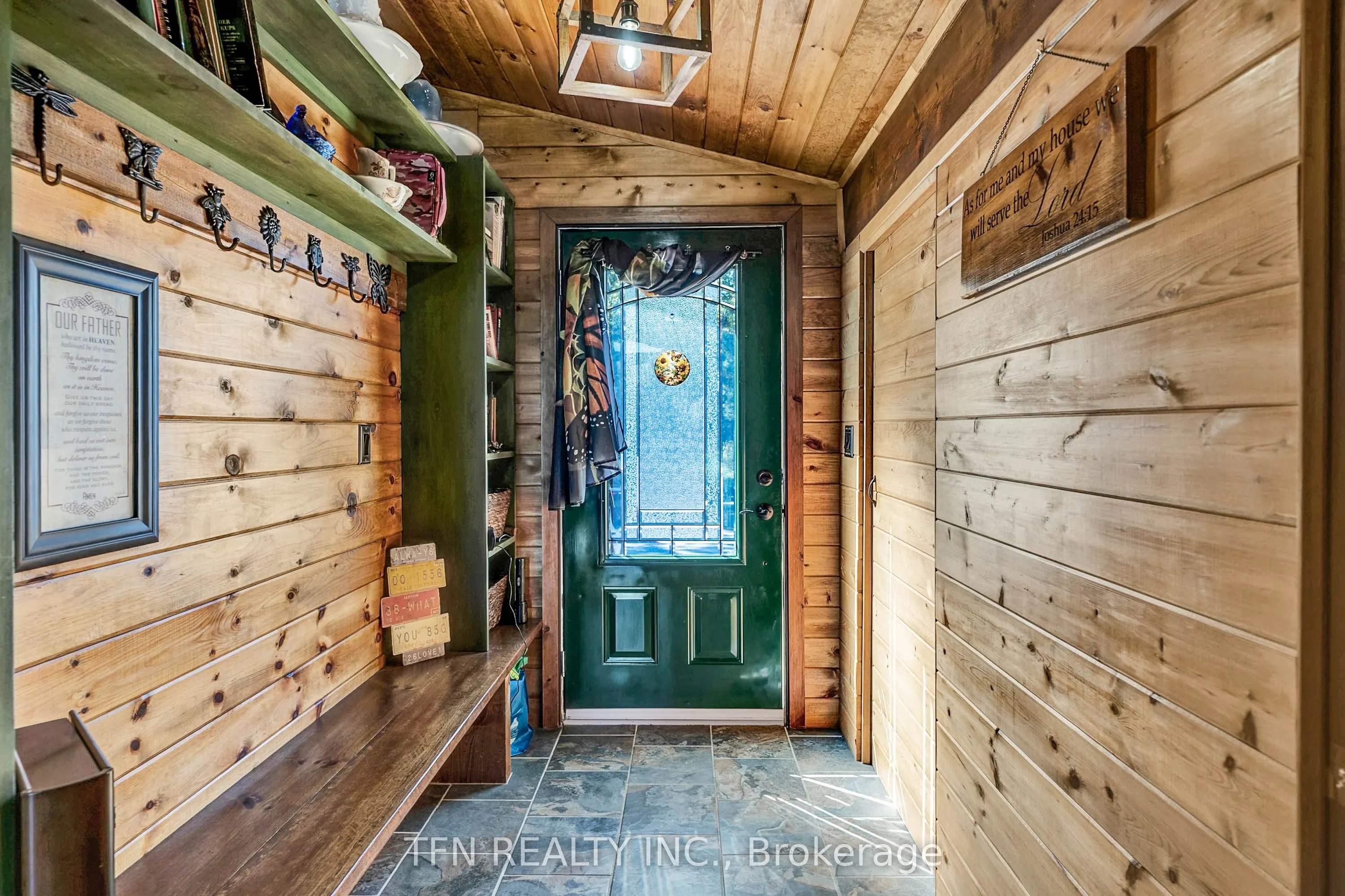 110 Machar Strong Boundary Road W