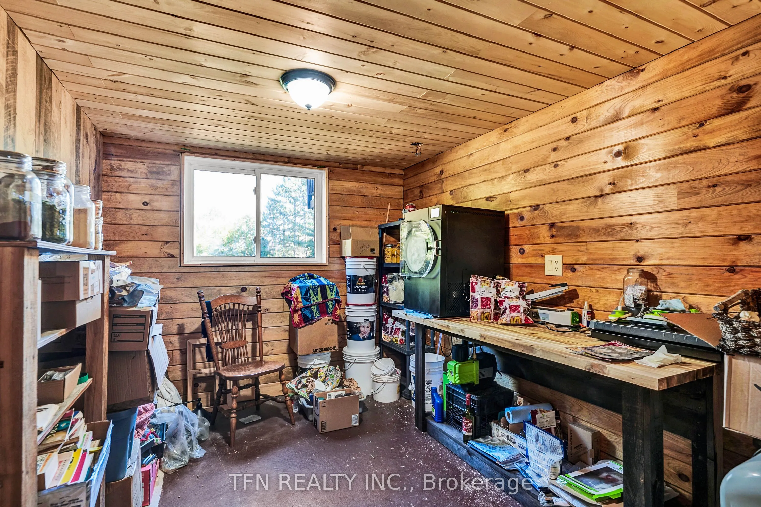 110 Machar Strong Boundary Road W