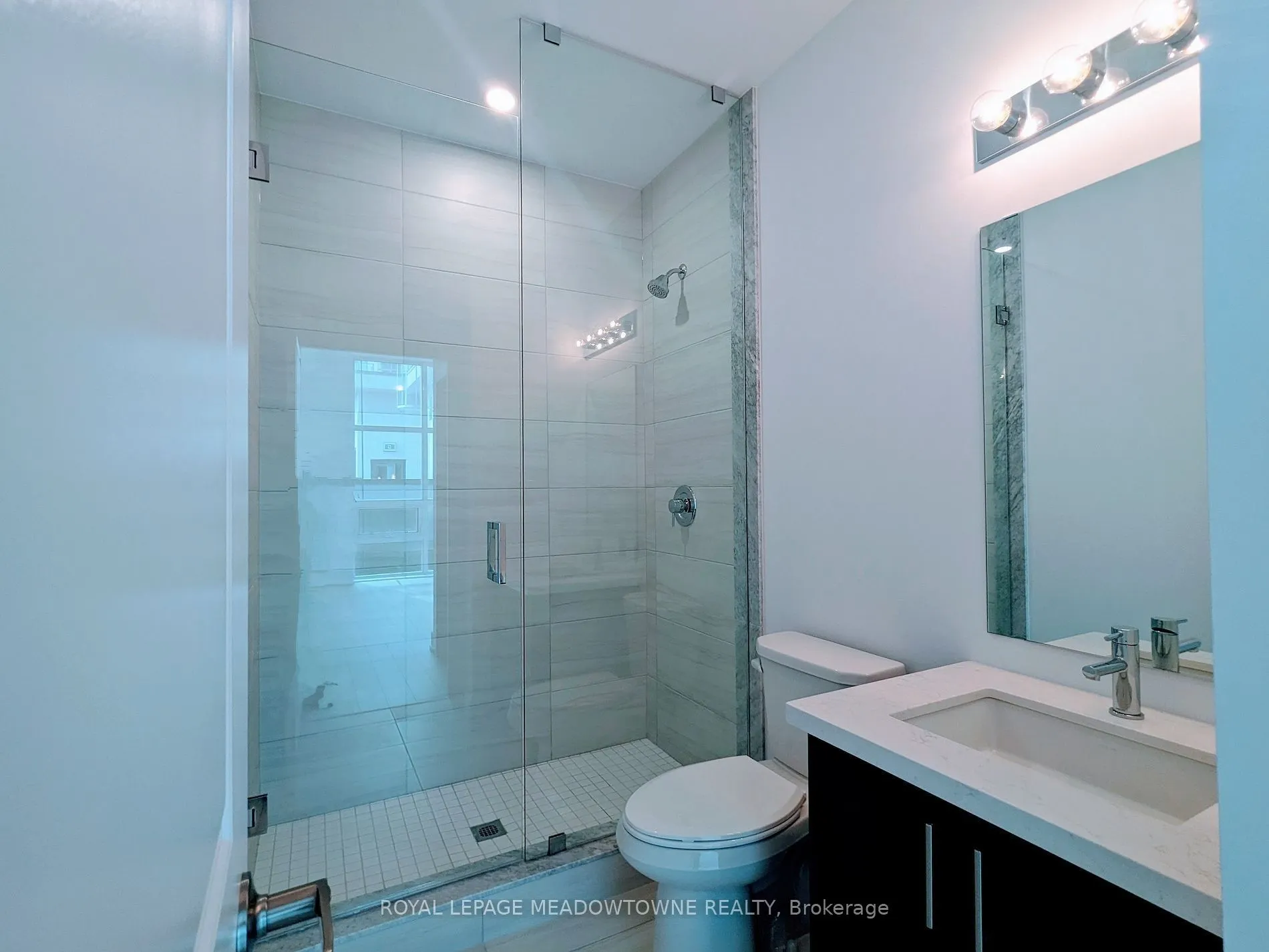 460 Dundas Street E, #501