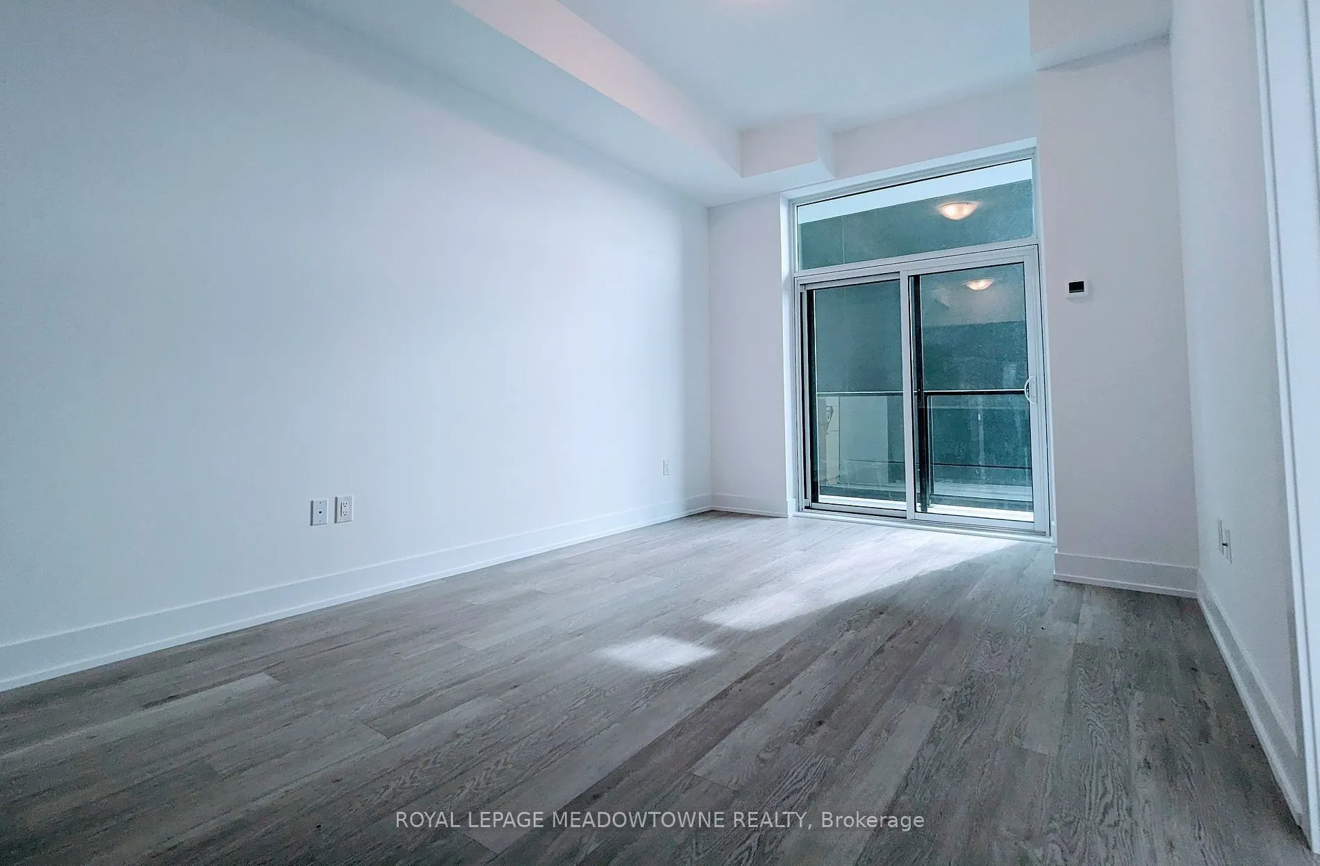 460 Dundas Street E, #501