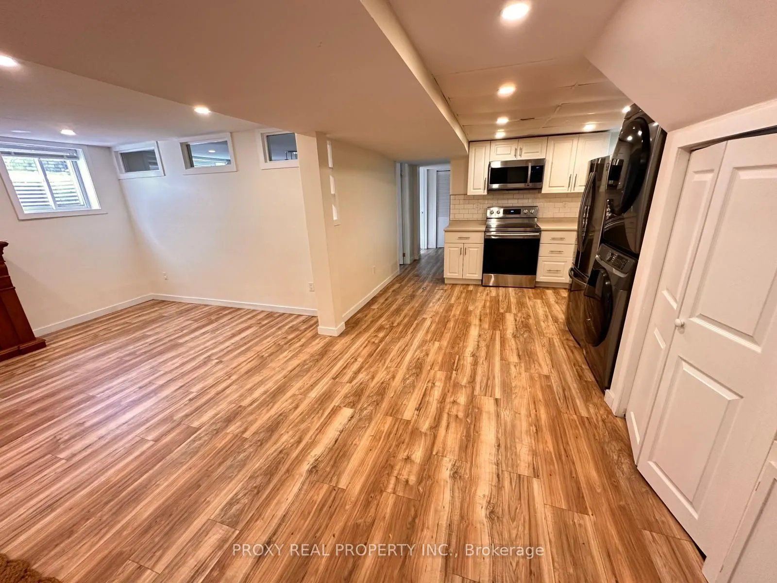 5698 Heritage Drive