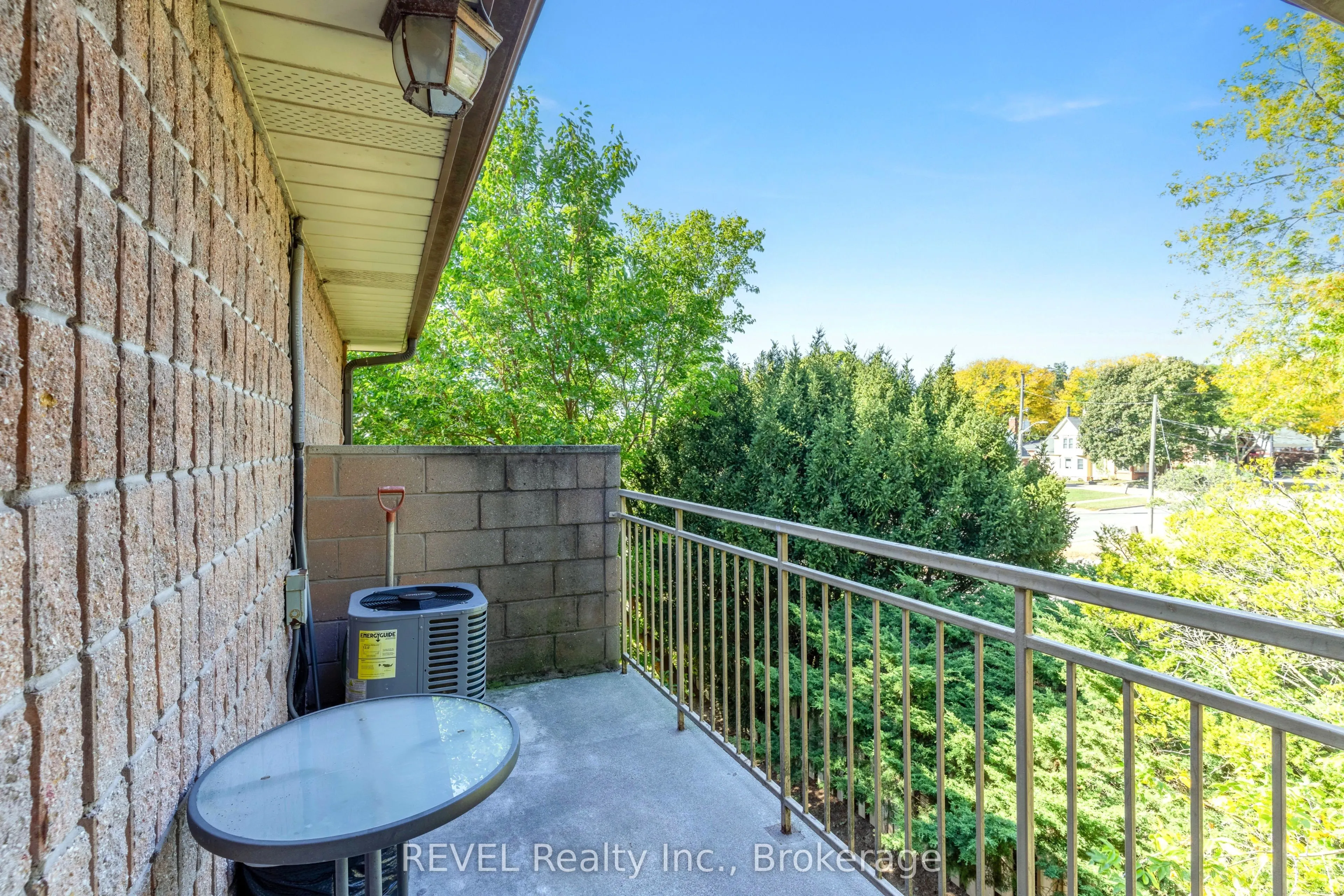 5222 Portage Road, #305