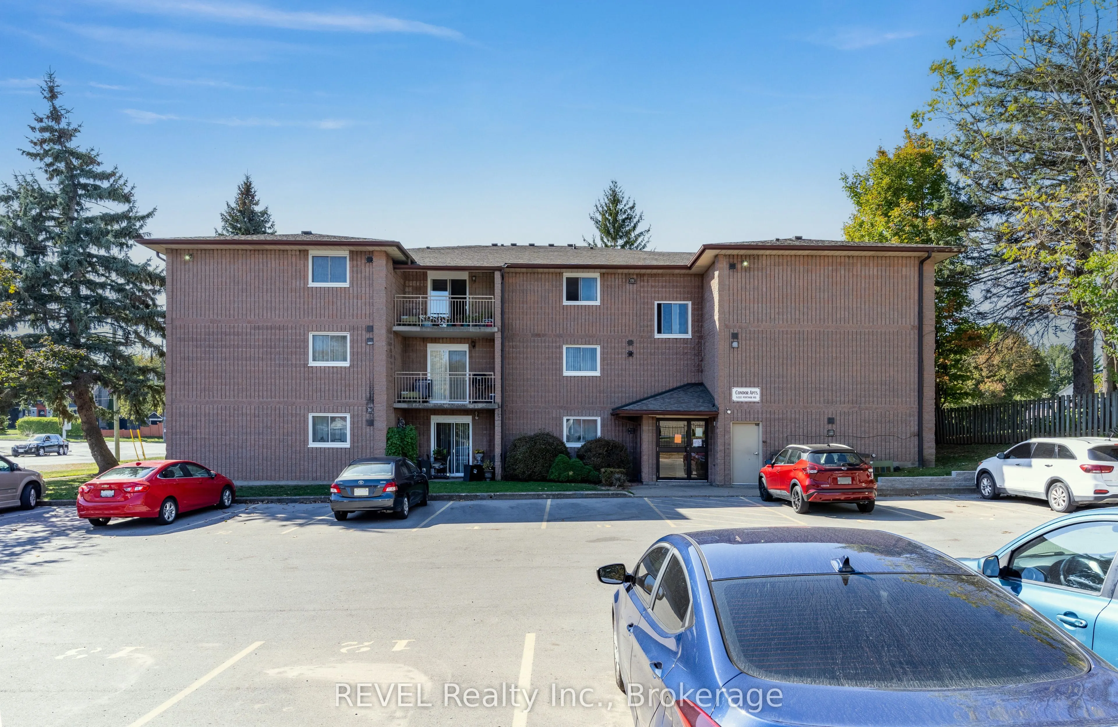 5222 Portage Road, #305