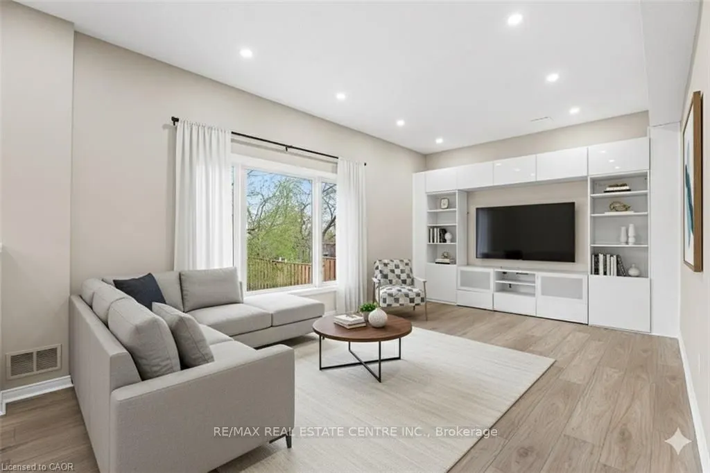 155 Elmira Road N