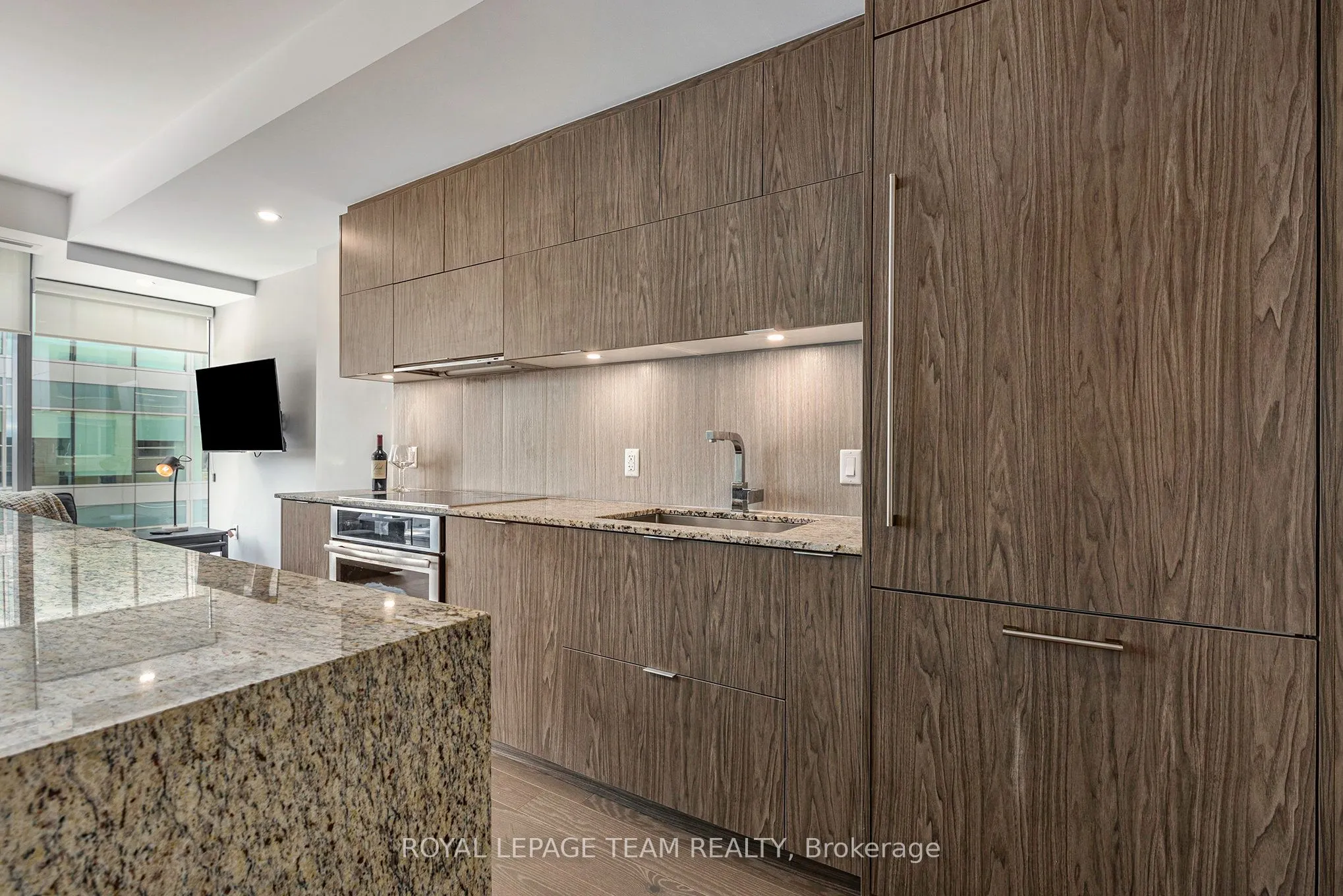 101 Queen Street, #1509