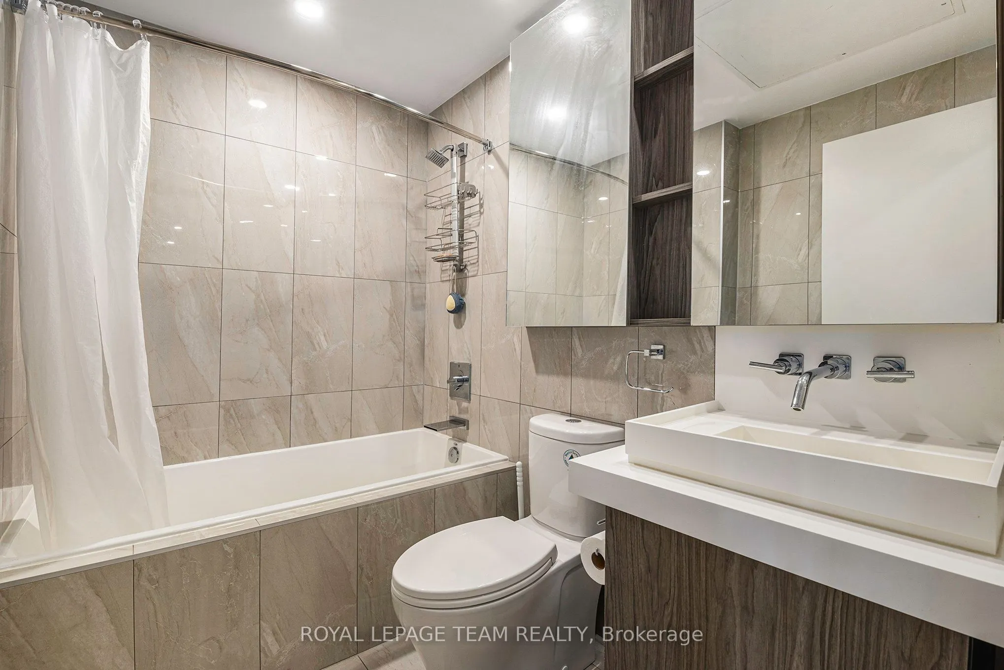 101 Queen Street, #1509