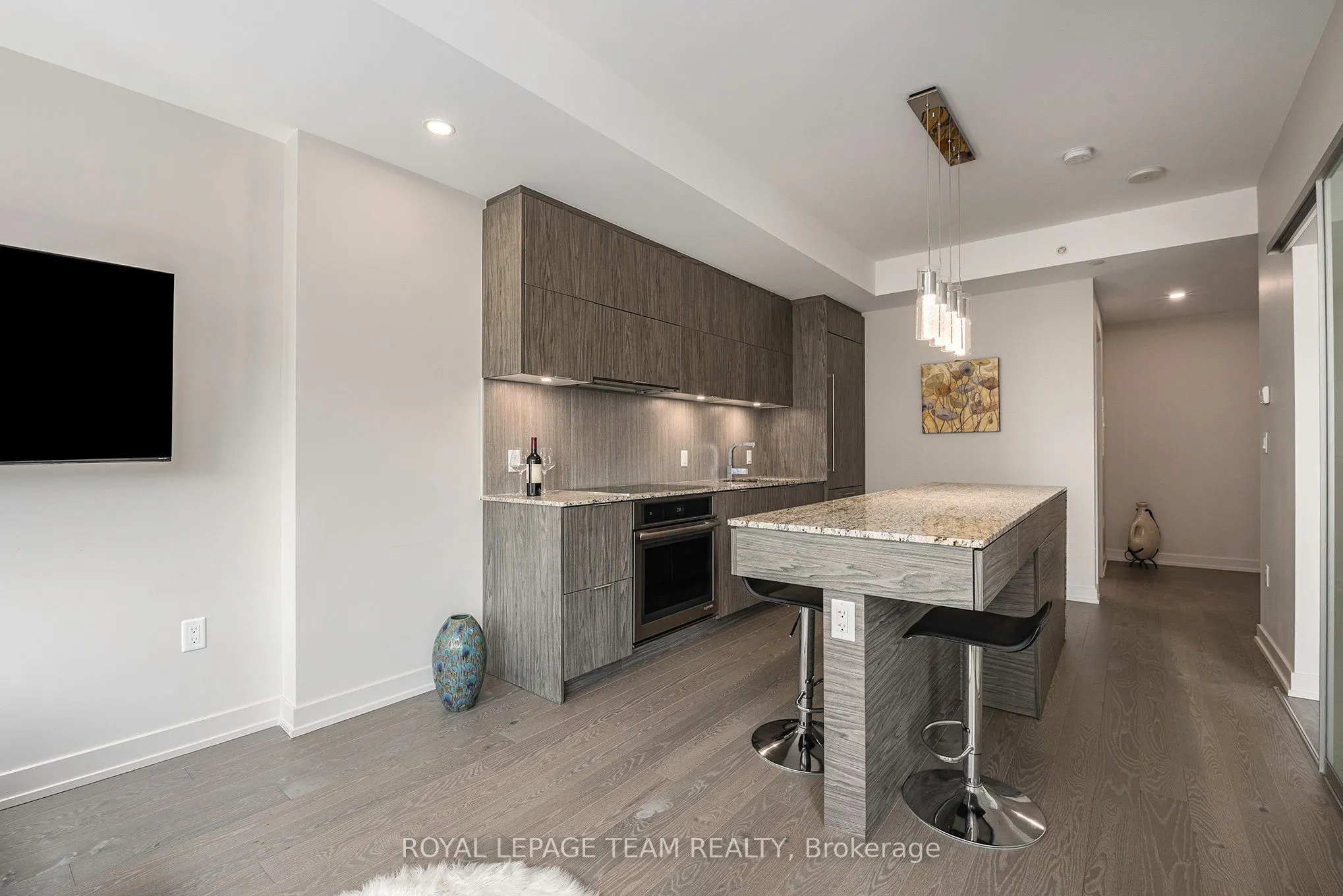 101 Queen Street, #1509