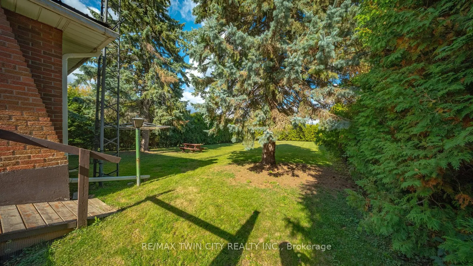 6 Ventnor Court