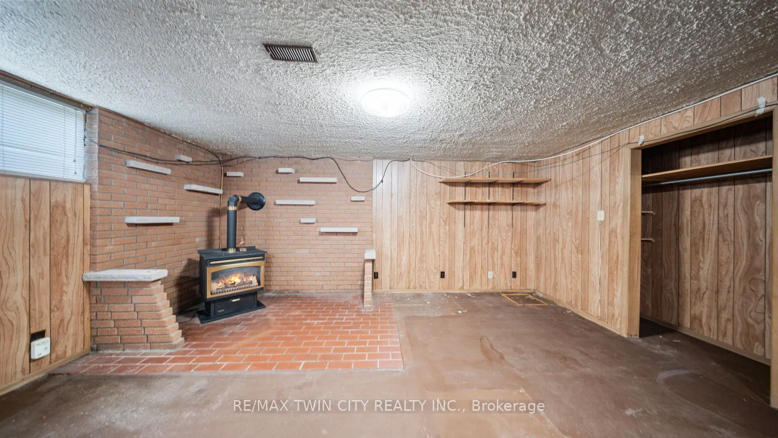 6 Ventnor Court
