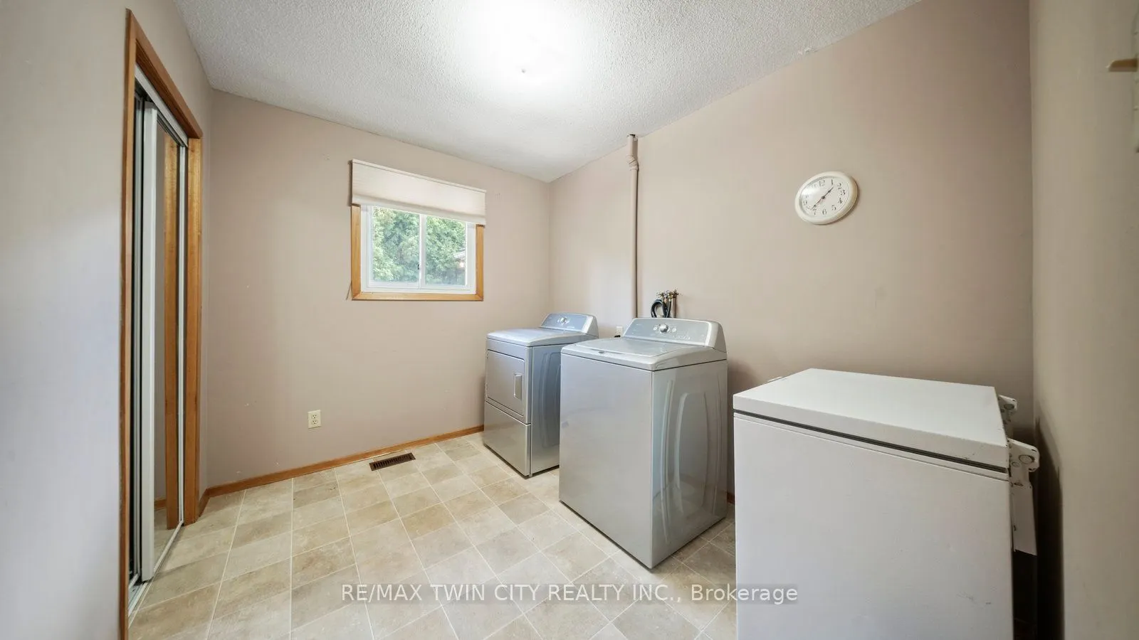 6 Ventnor Court