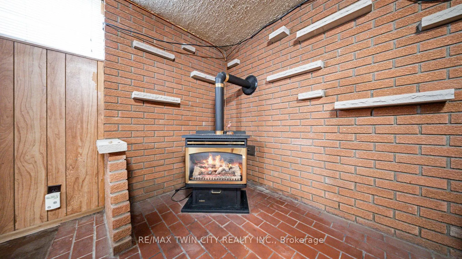 6 Ventnor Court