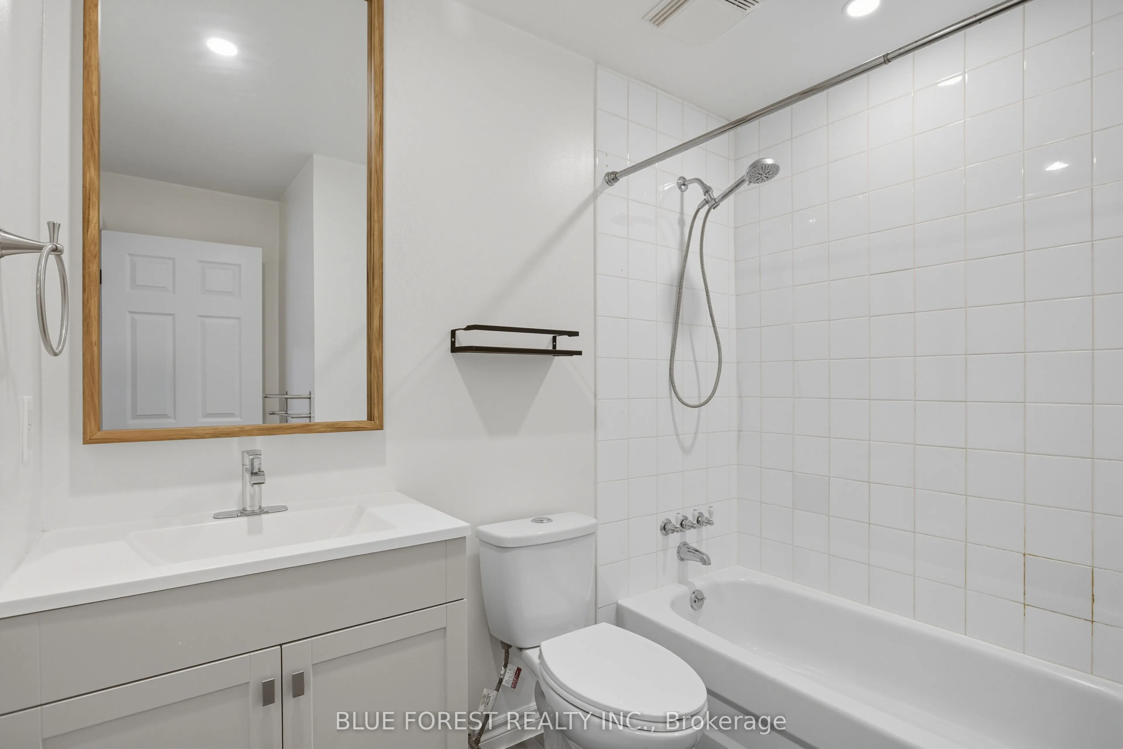 731 Deveron Crescent, #308