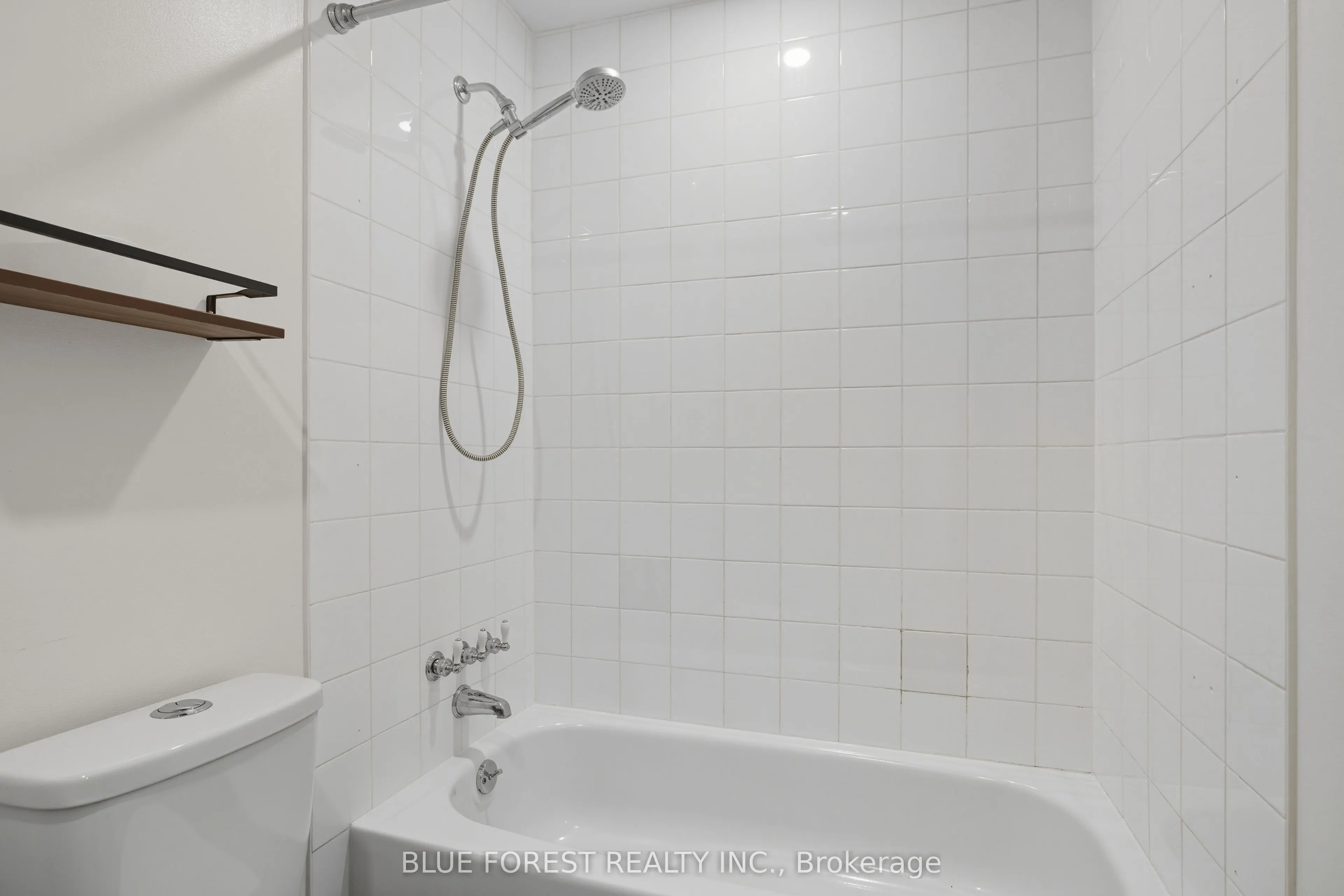 731 Deveron Crescent, #308