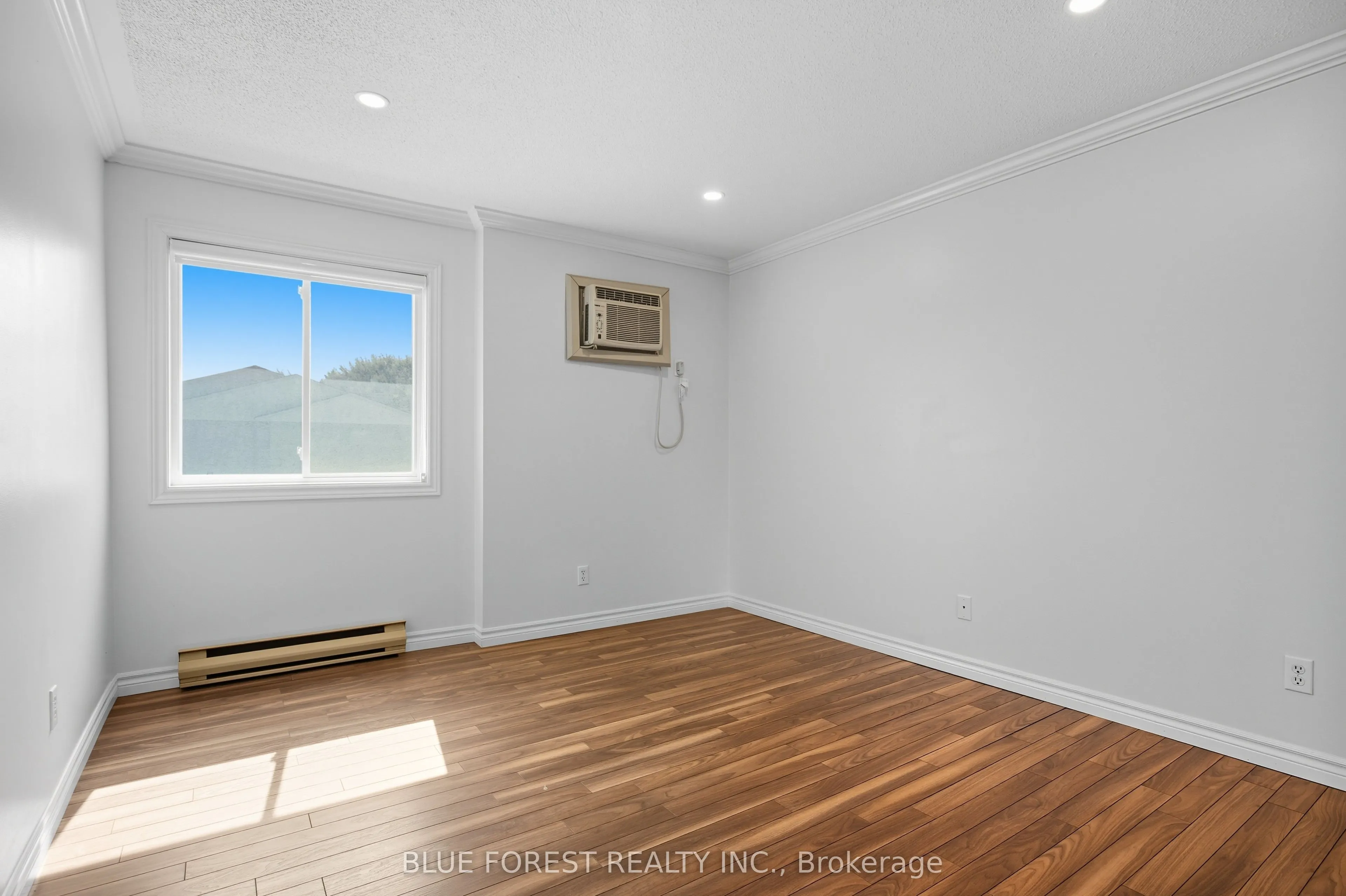 731 Deveron Crescent, #308