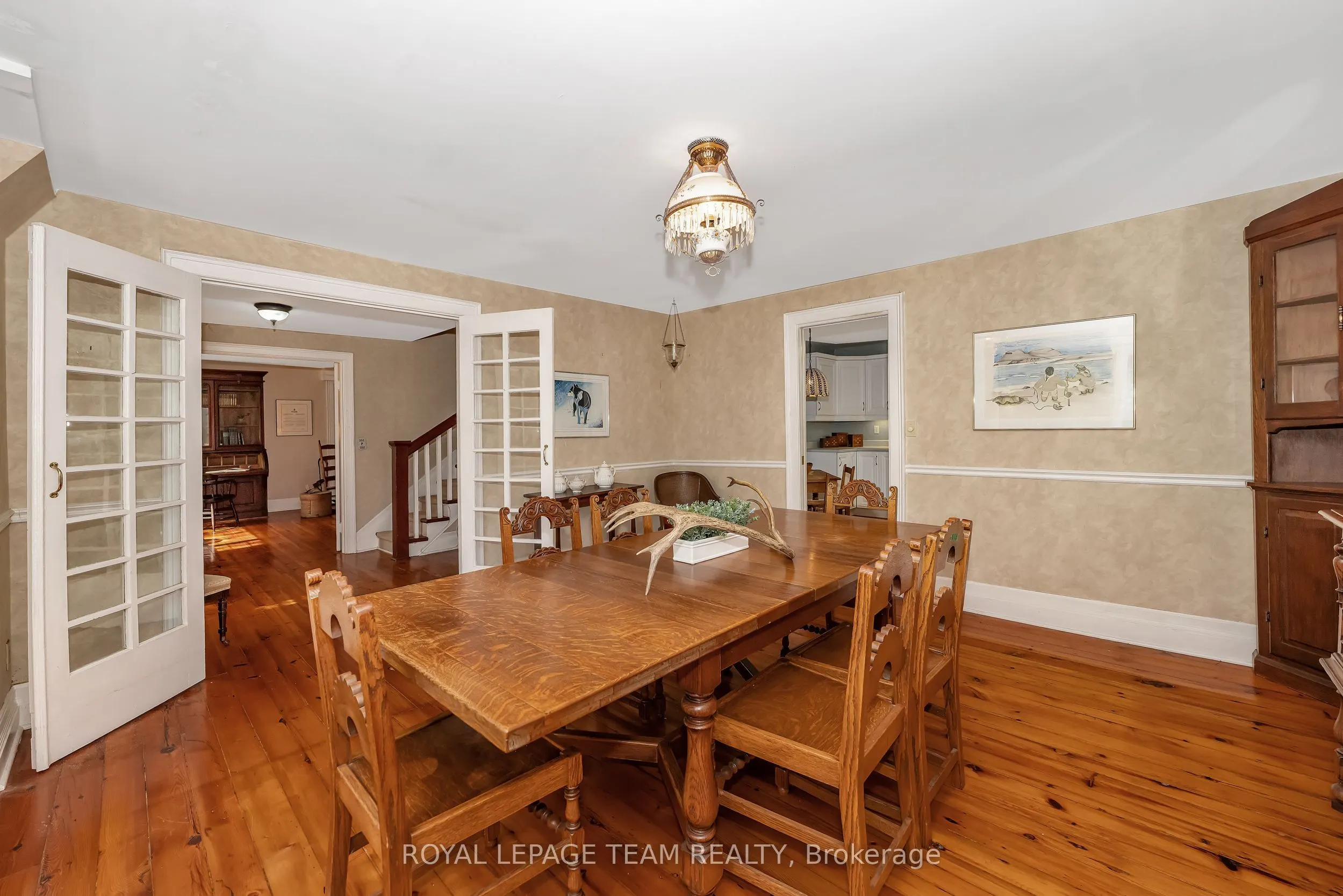 2307 Scrivens Drive