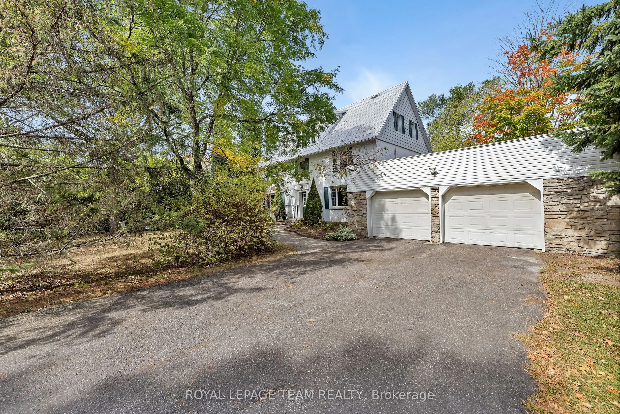 2307 Scrivens Drive