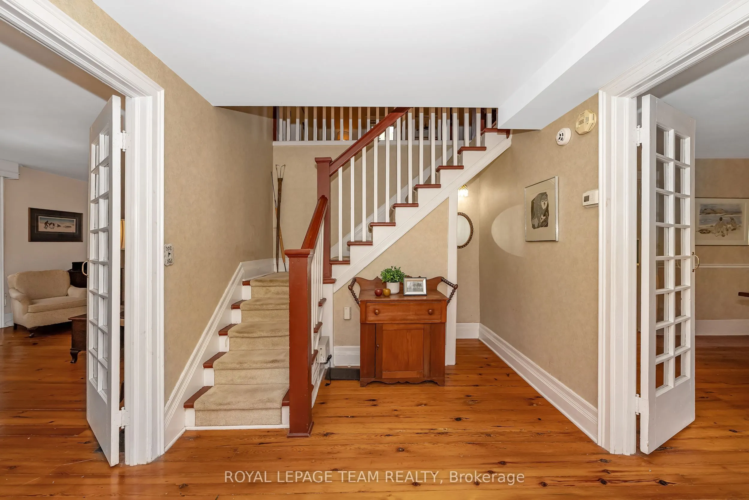2307 Scrivens Drive