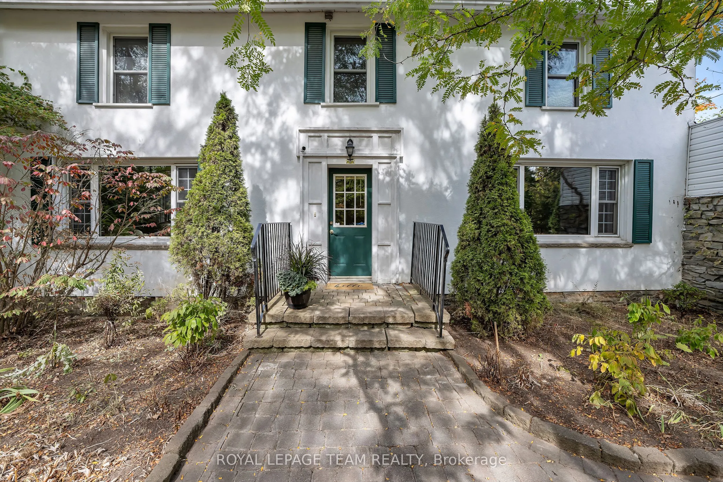 2307 Scrivens Drive