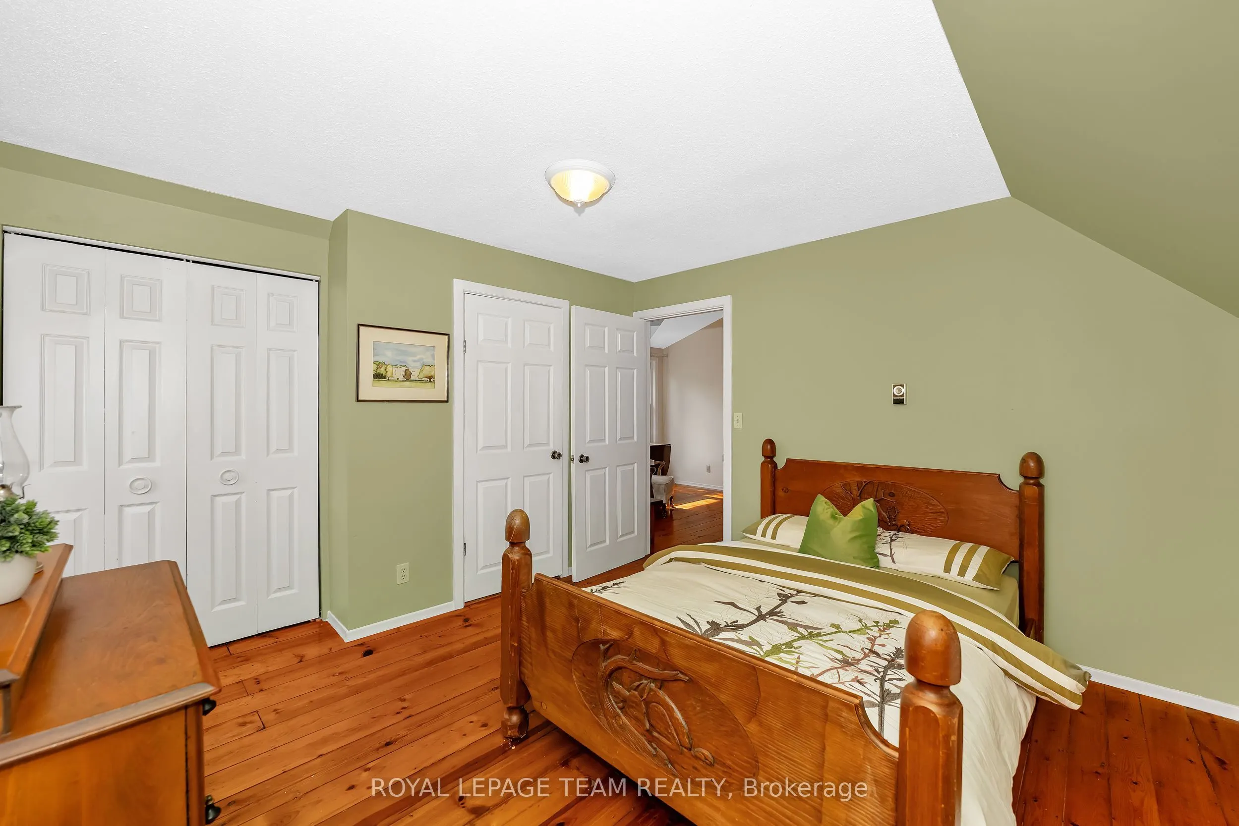 2307 Scrivens Drive