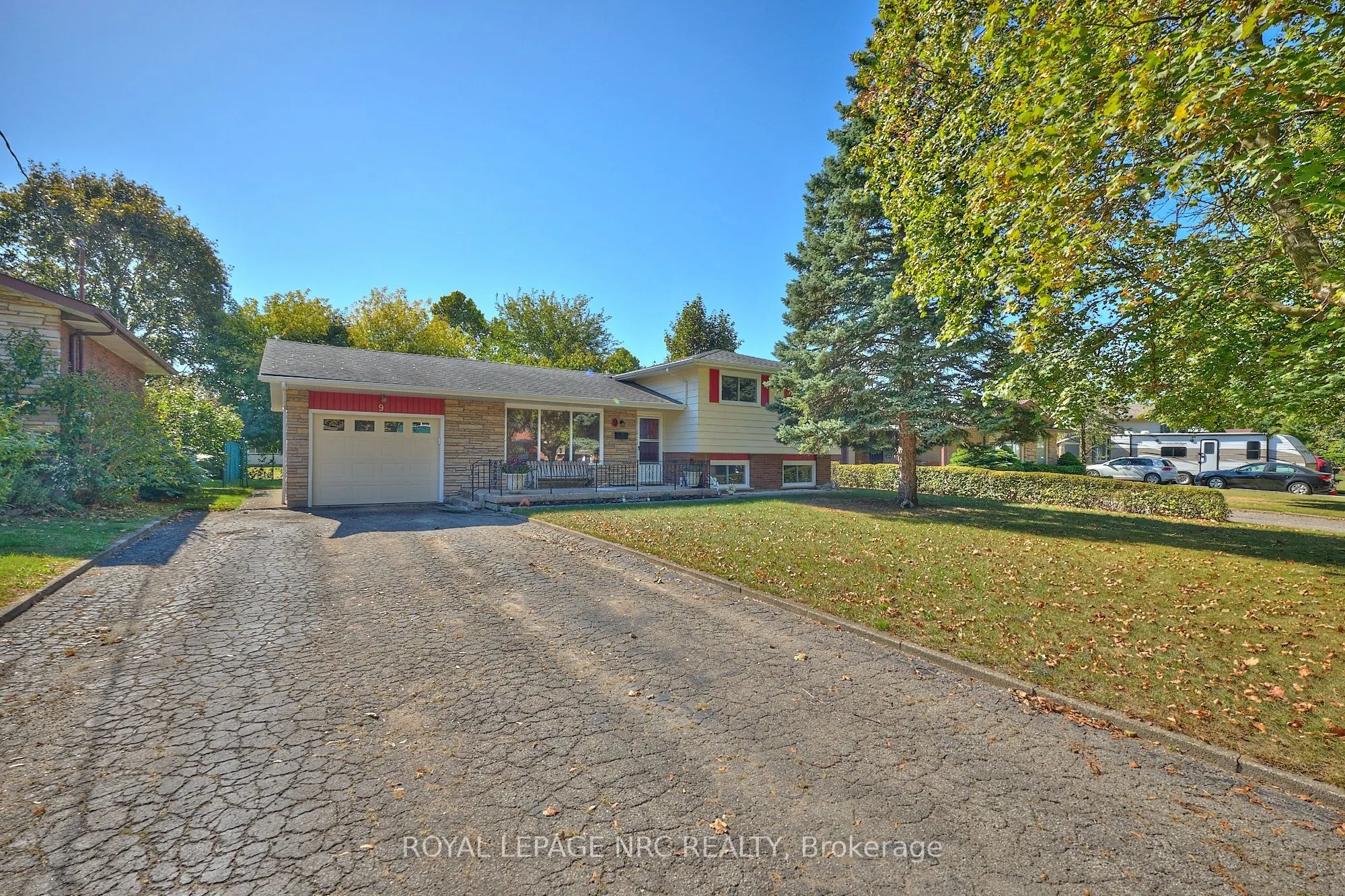 9 Royal Manor Drive