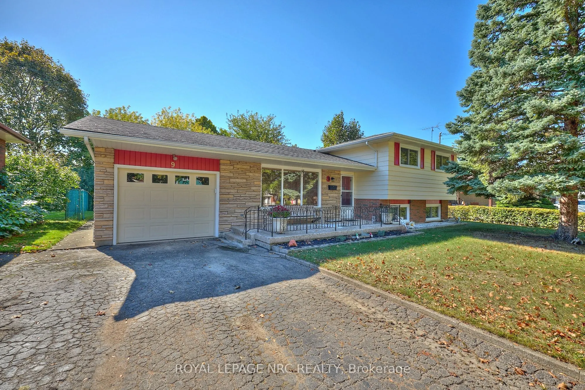 9 Royal Manor Drive