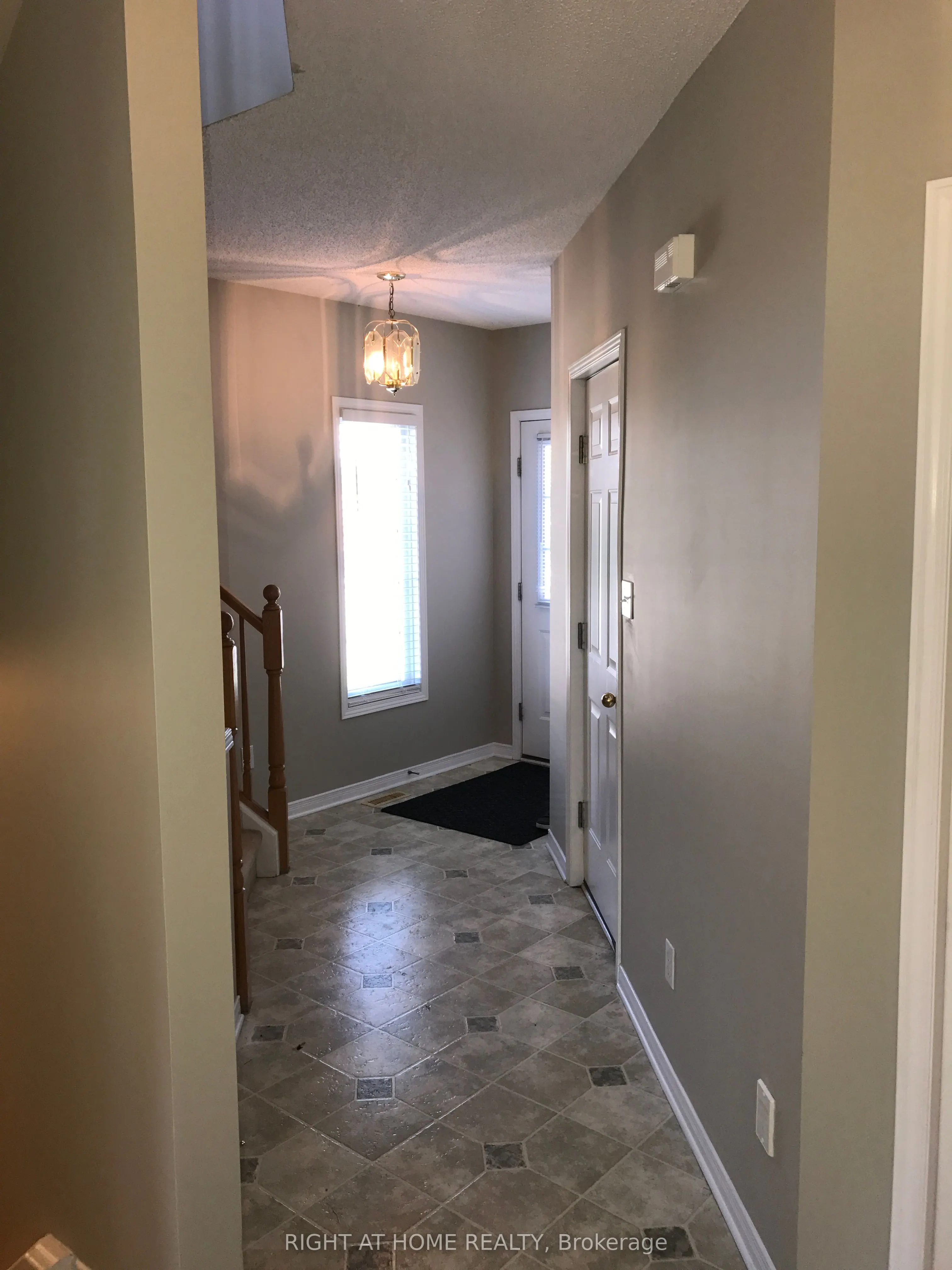 320 Ambleside Drive, #33