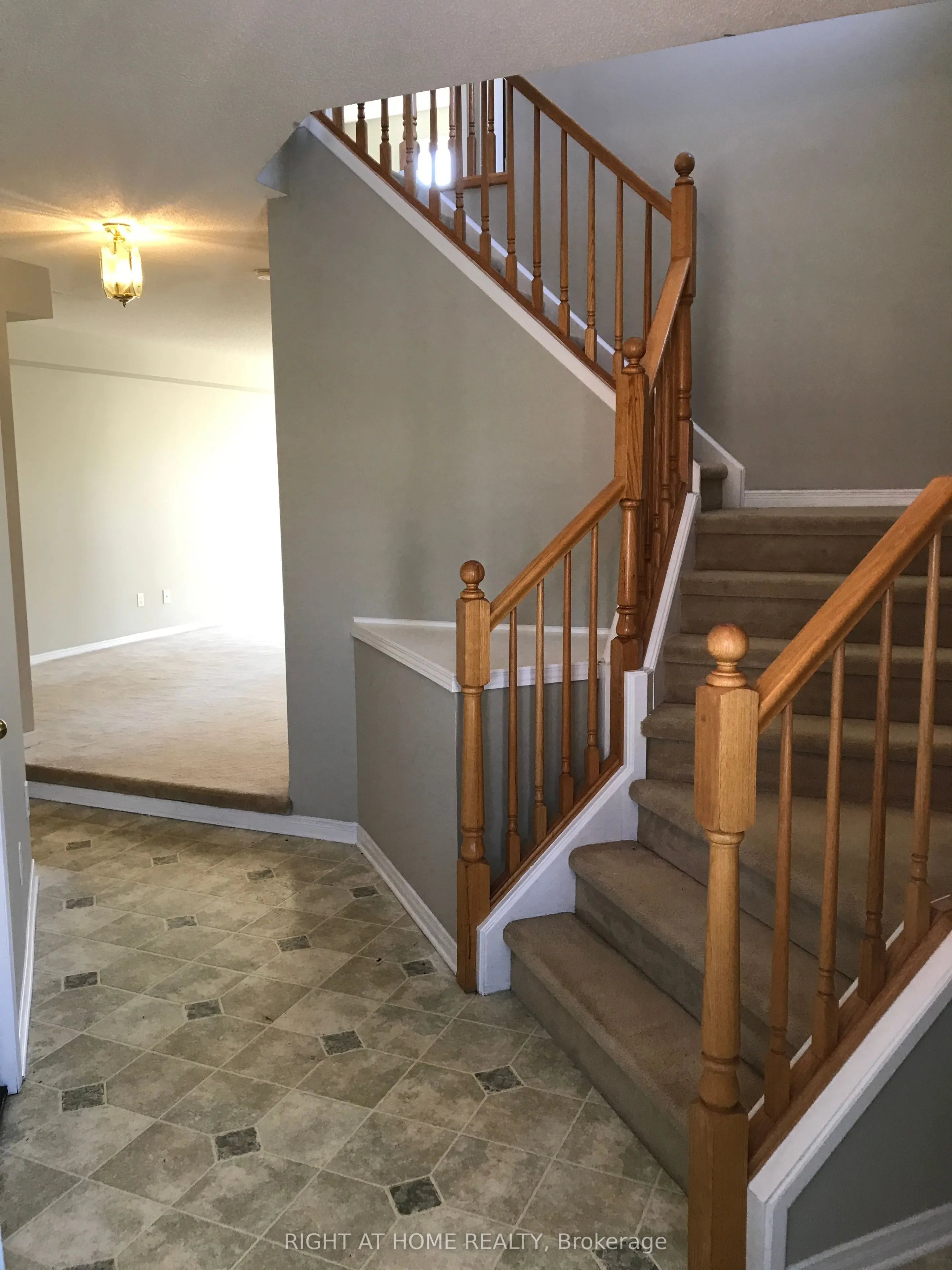 320 Ambleside Drive, #33