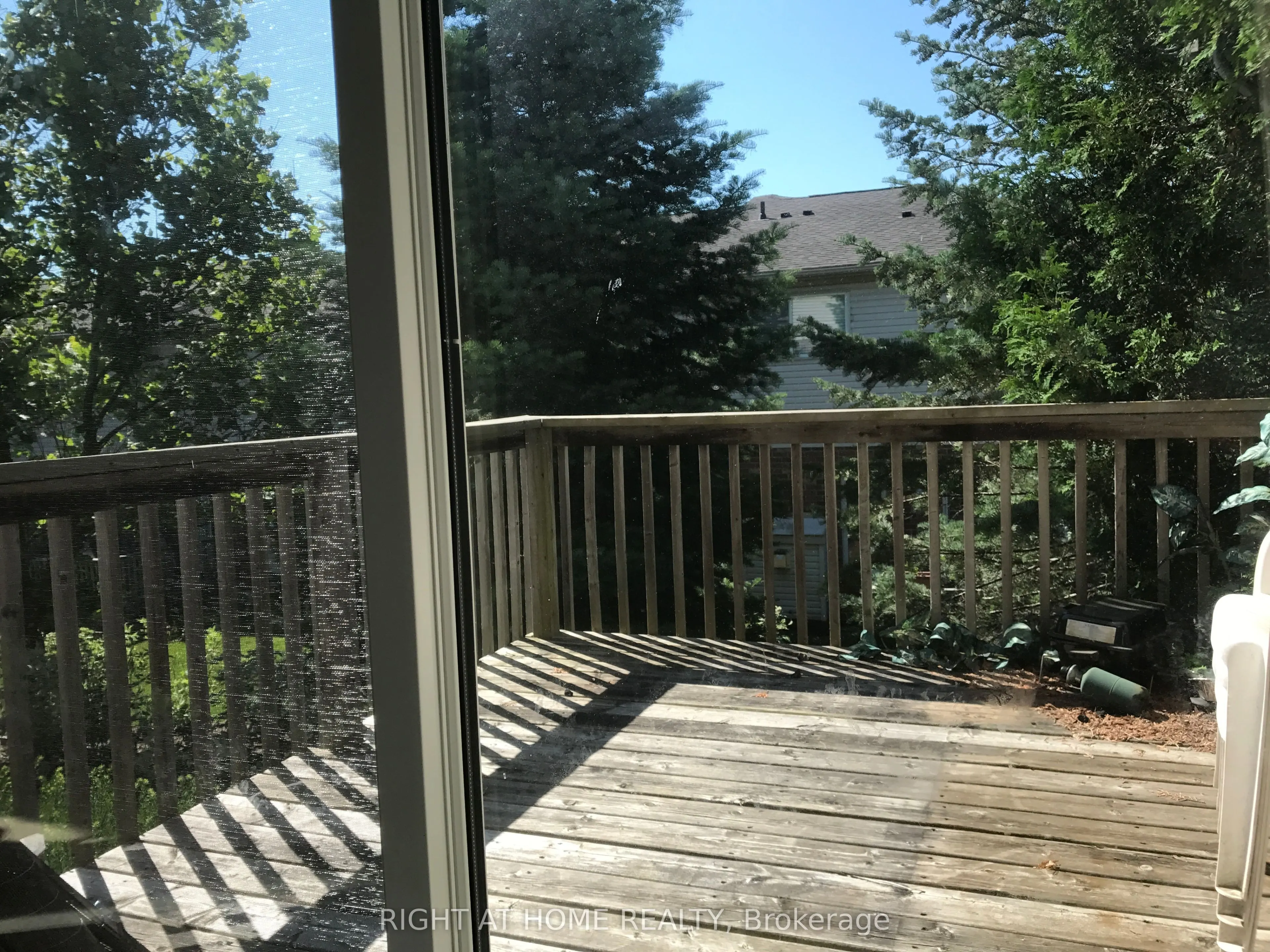 320 Ambleside Drive, #33