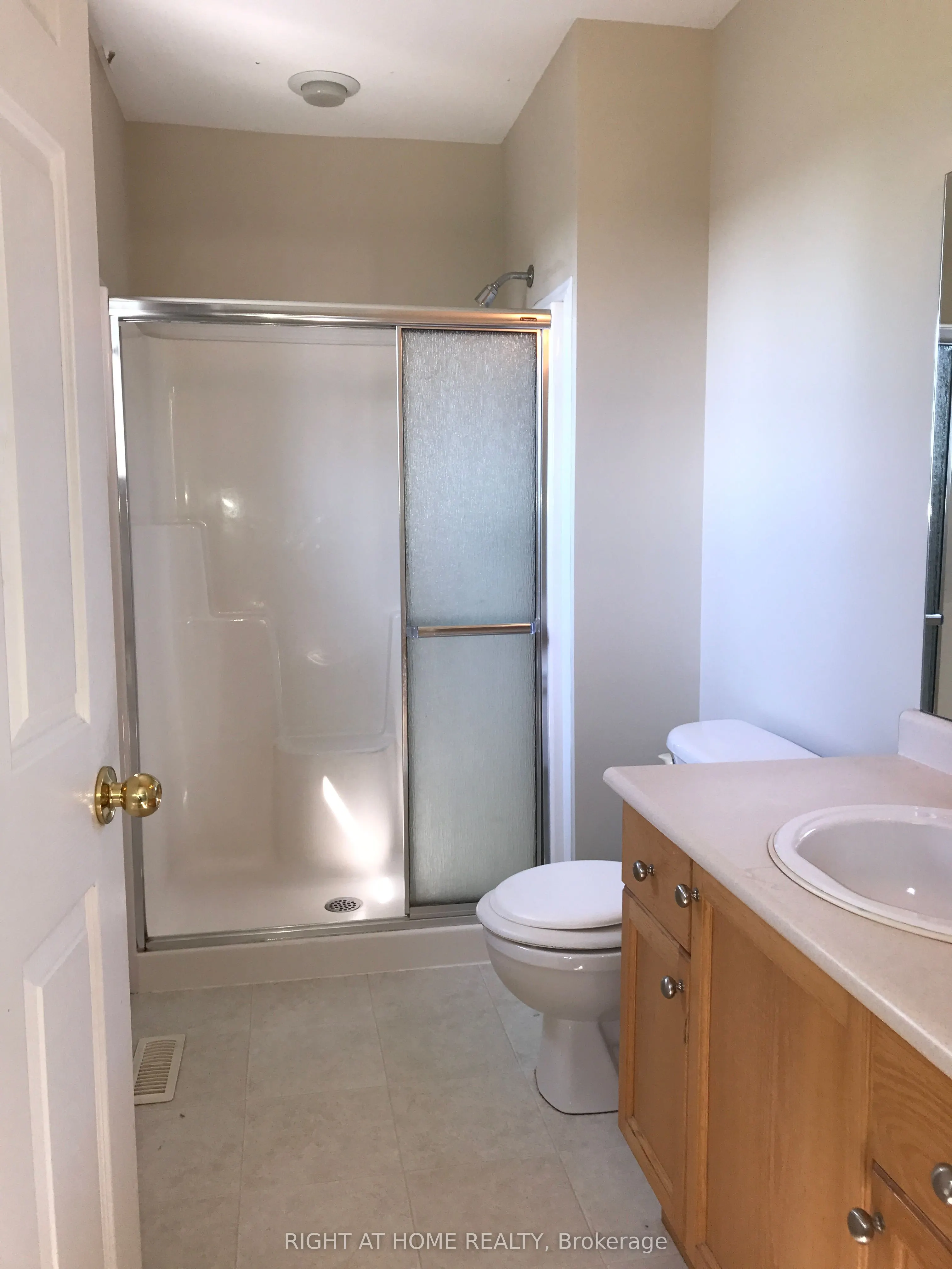 320 Ambleside Drive, #33