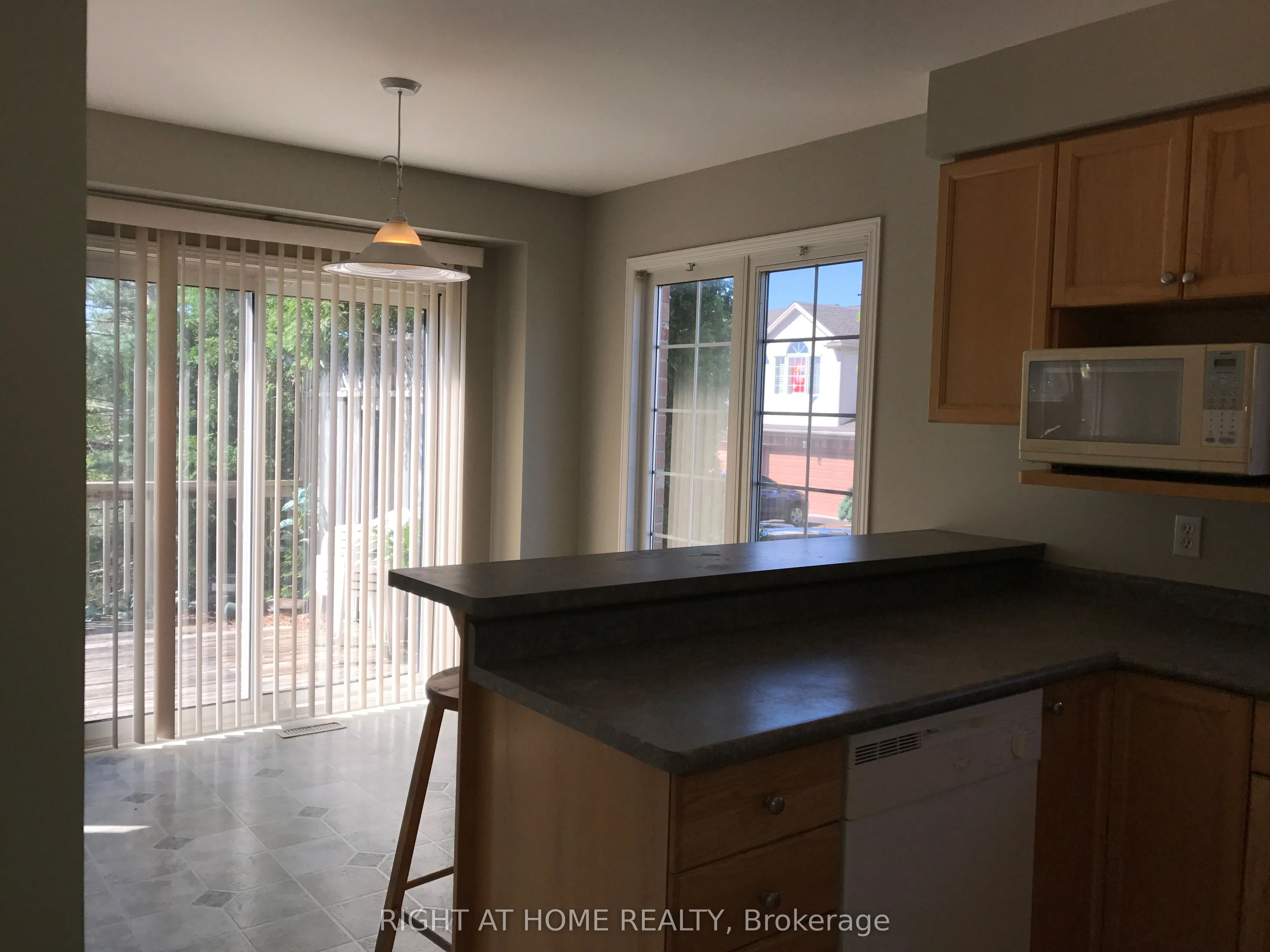 320 Ambleside Drive, #33