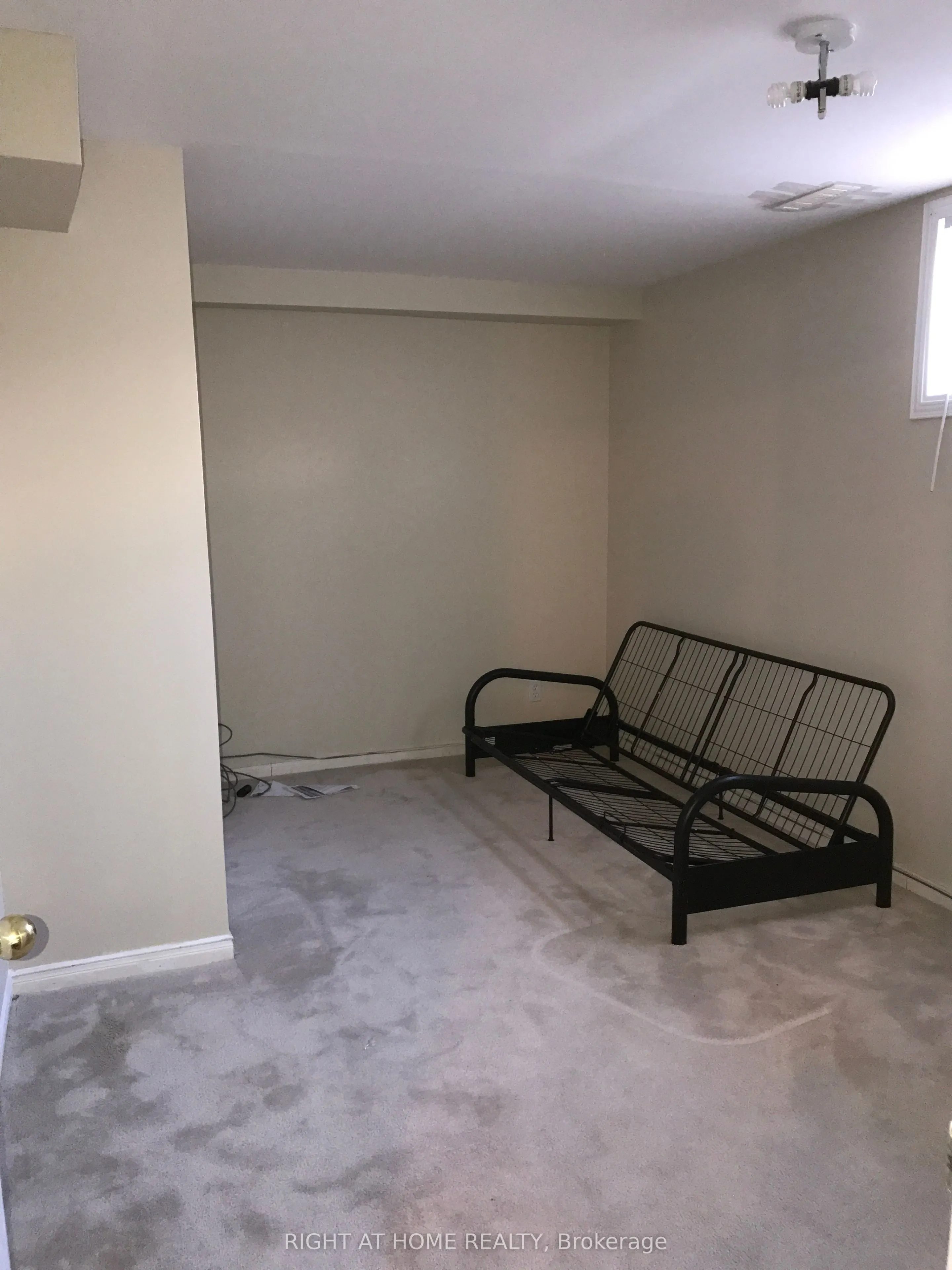 320 Ambleside Drive, #33