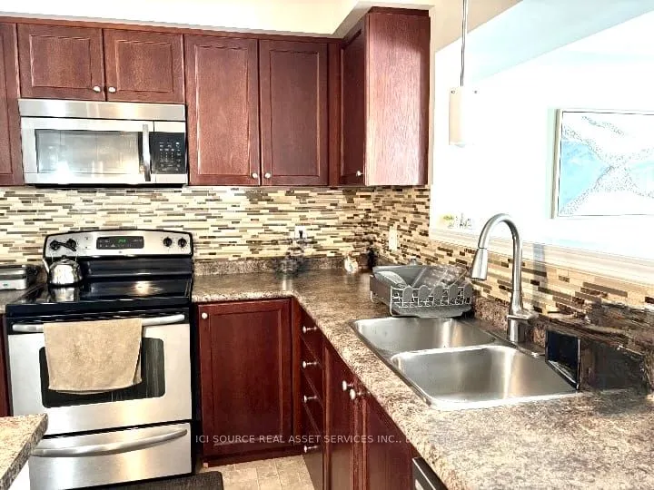 406 Woodbine Avenue