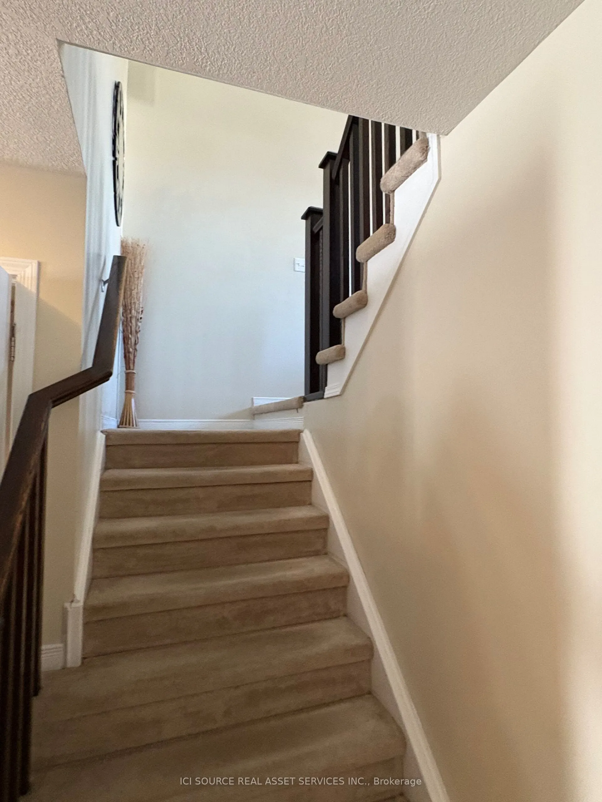 406 Woodbine Avenue