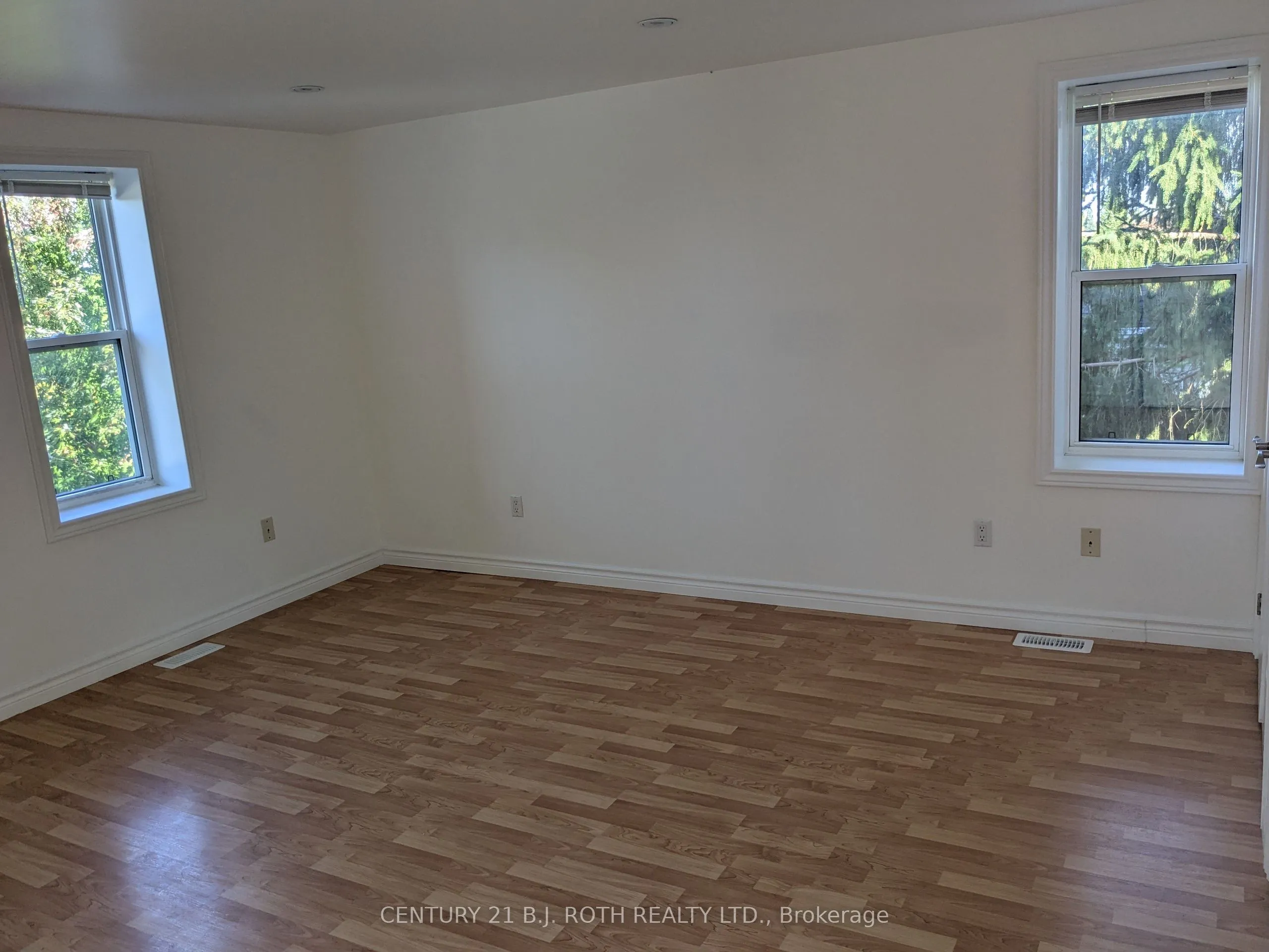 339 BRUCE ROAD 40 Road