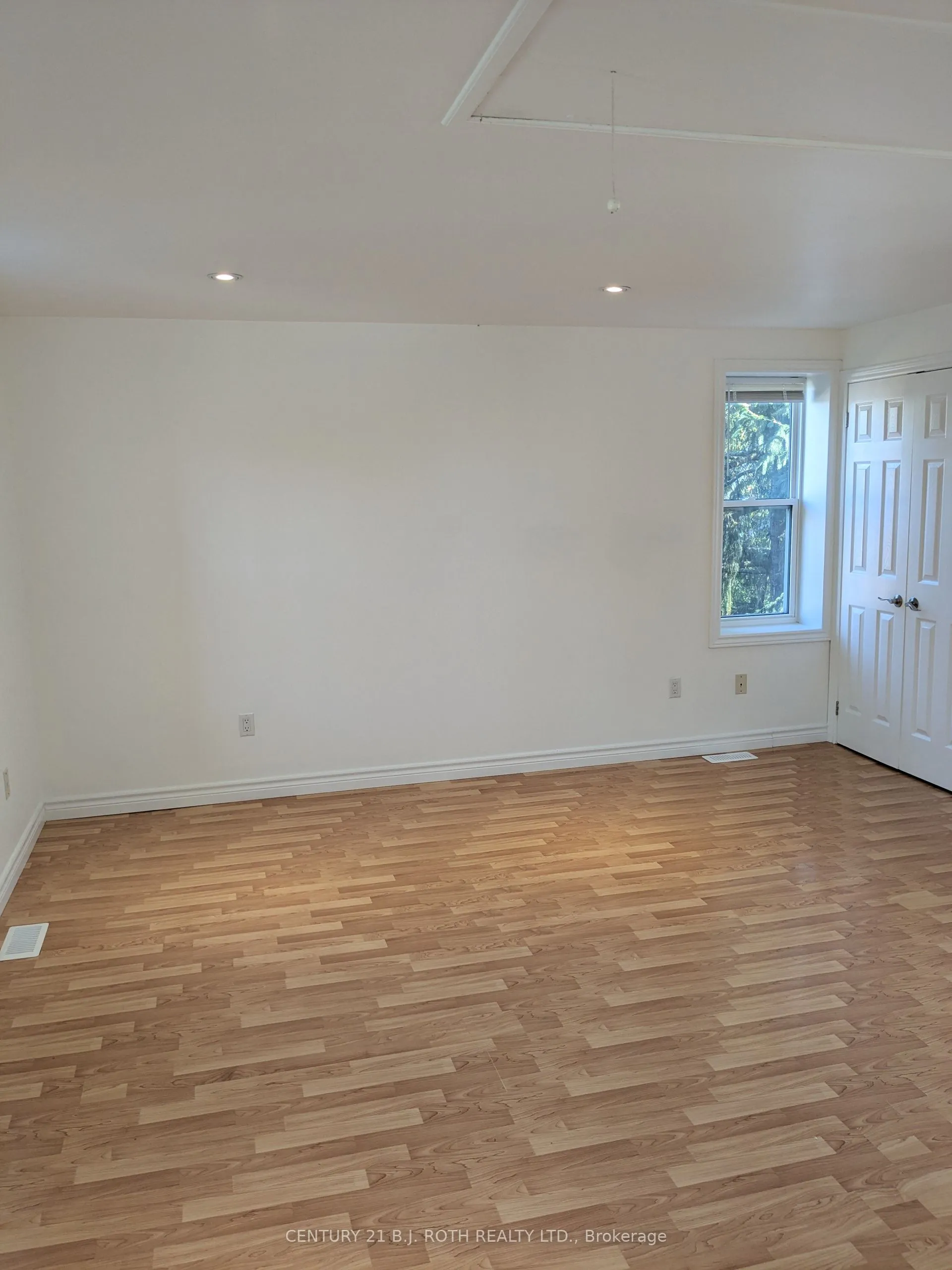 339 BRUCE ROAD 40 Road