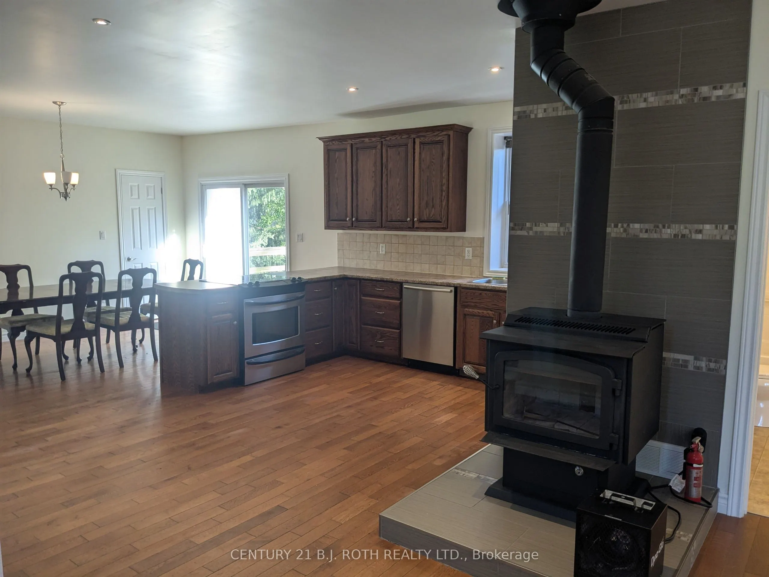 339 BRUCE ROAD 40 Road