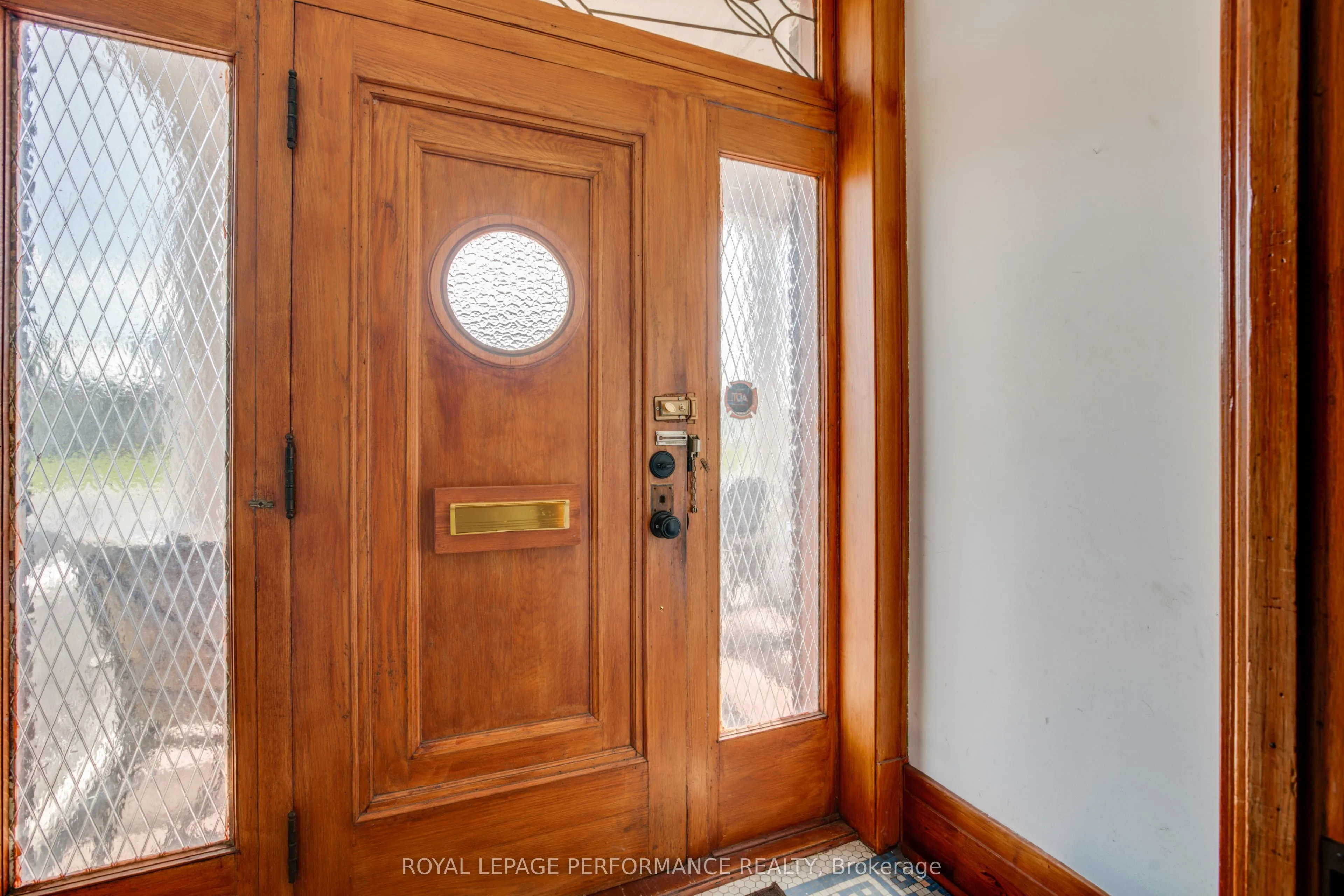 511 Main Street E