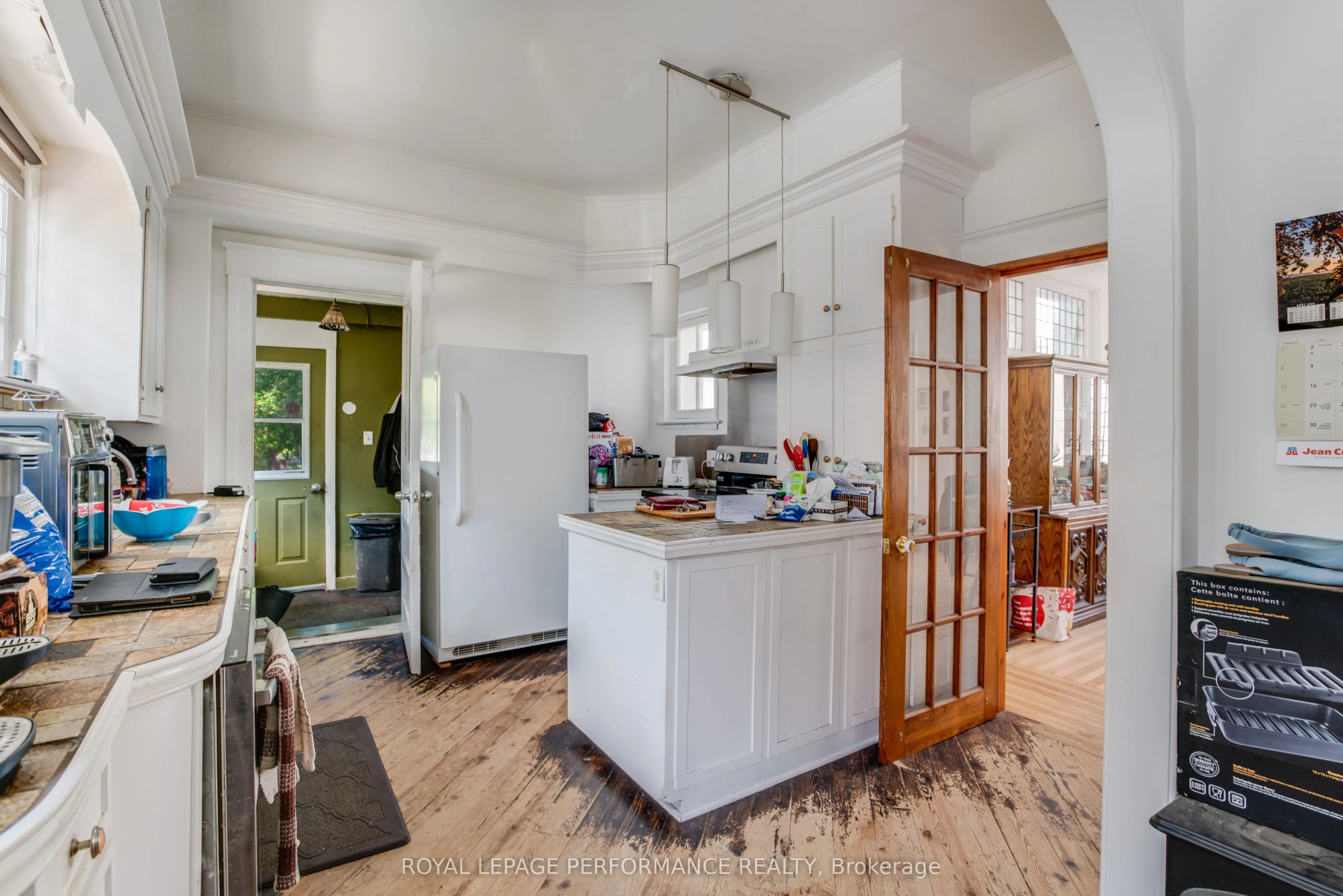 511 Main Street E