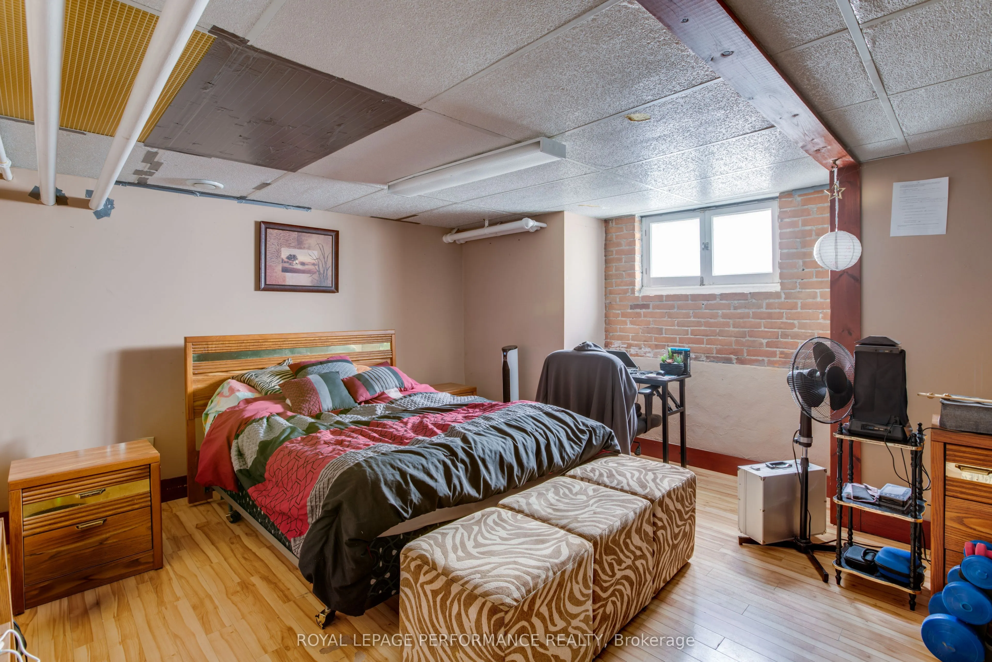 511 Main Street E