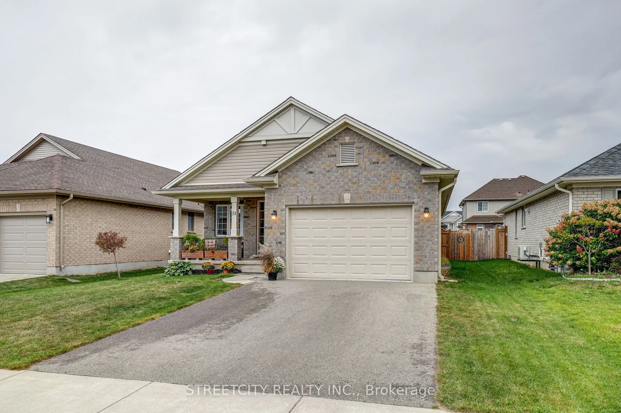 31 Acorn Trail
