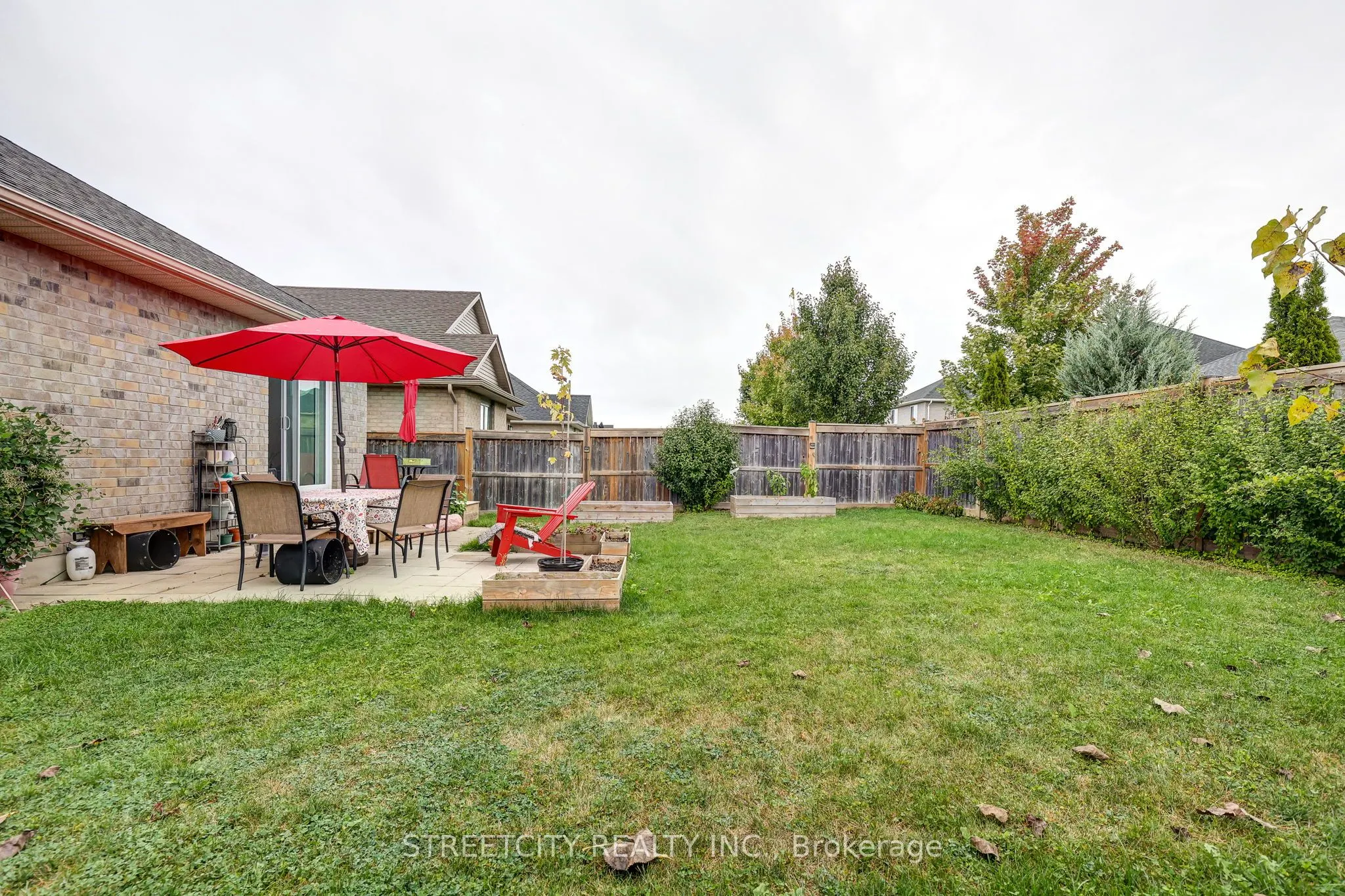 31 Acorn Trail