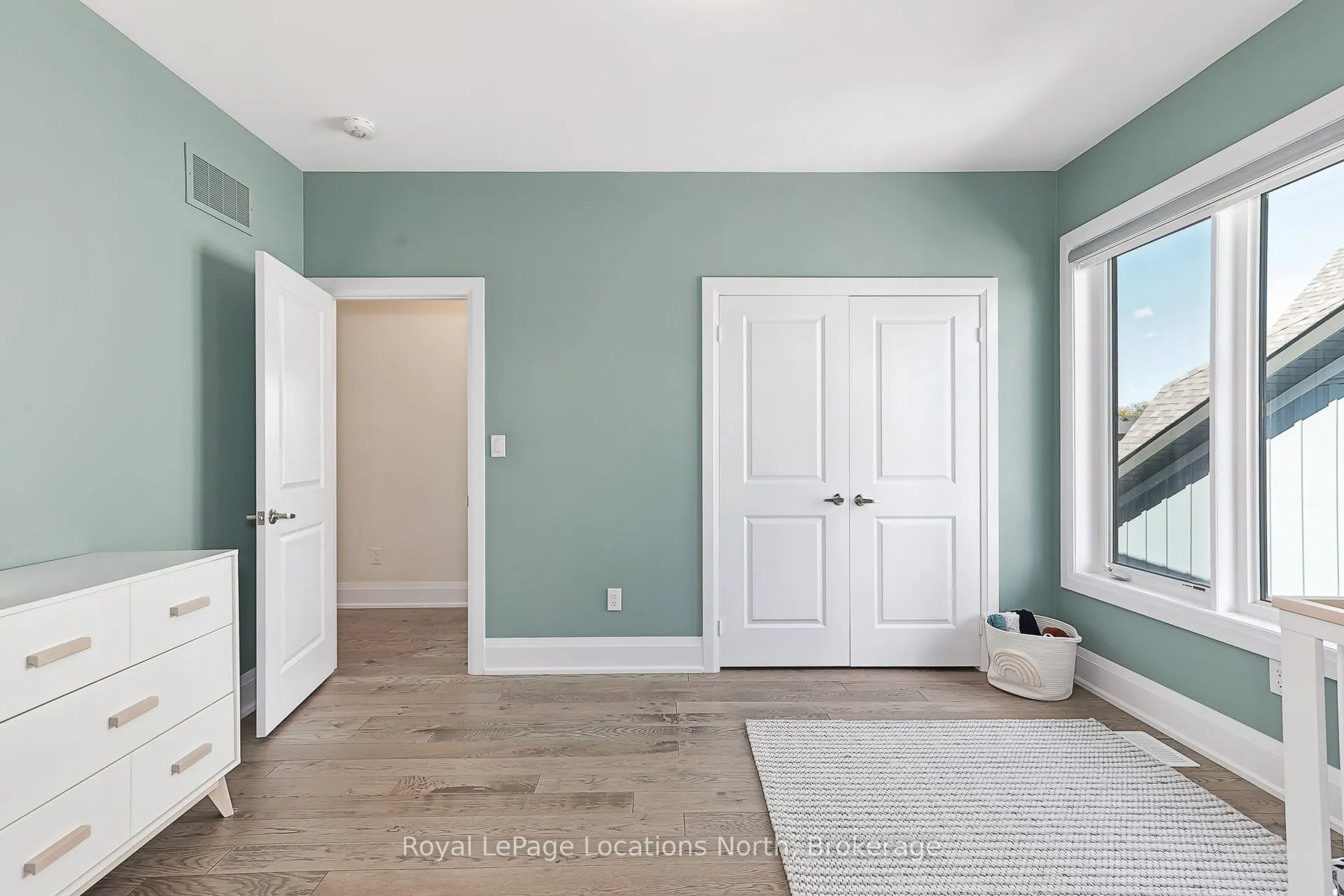 143 Springside Crescent