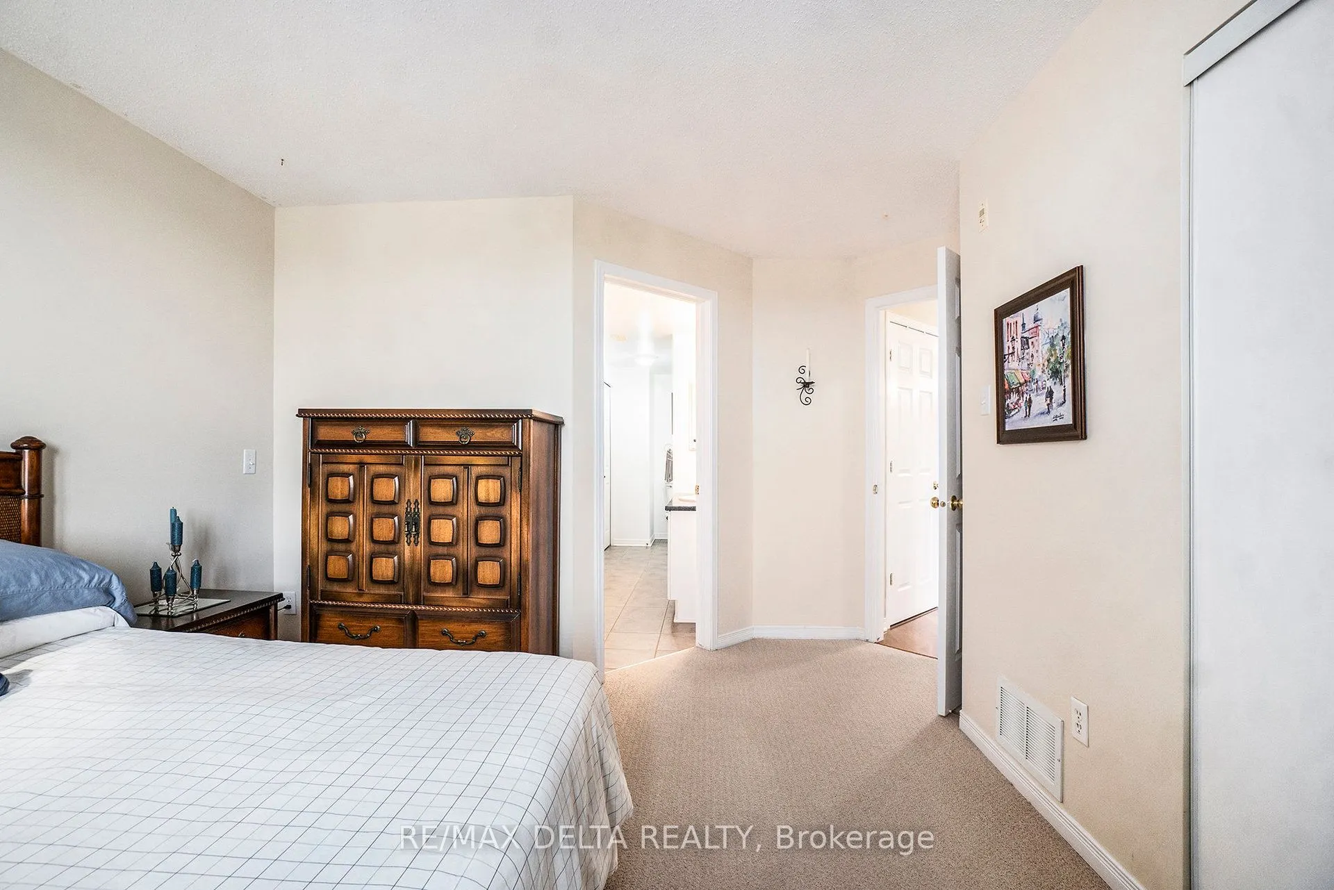 2086 Valin Street, #6